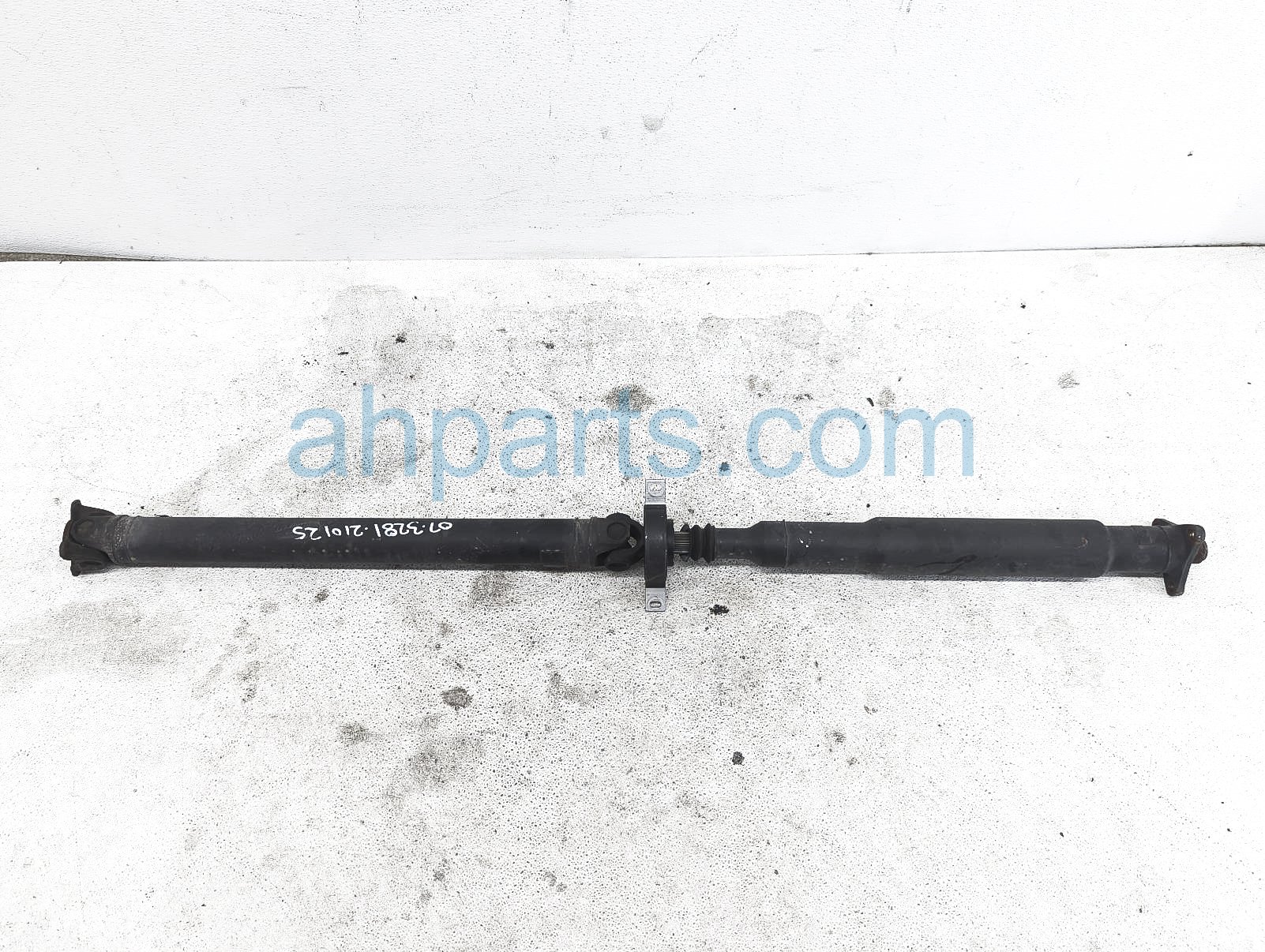 $100 BMW REAR PROPELLAR DRIVE SHAFT