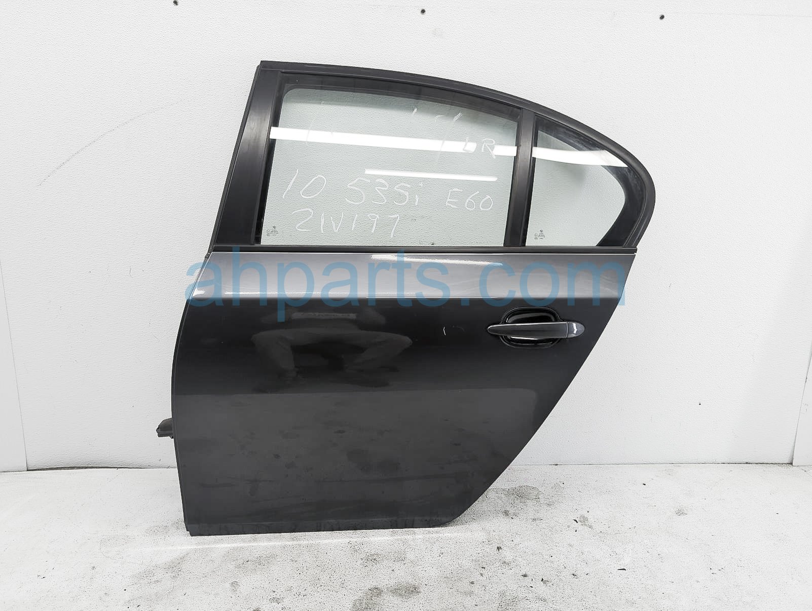 $175 BMW RR/LH DOOR - GREEN W/O TRIM