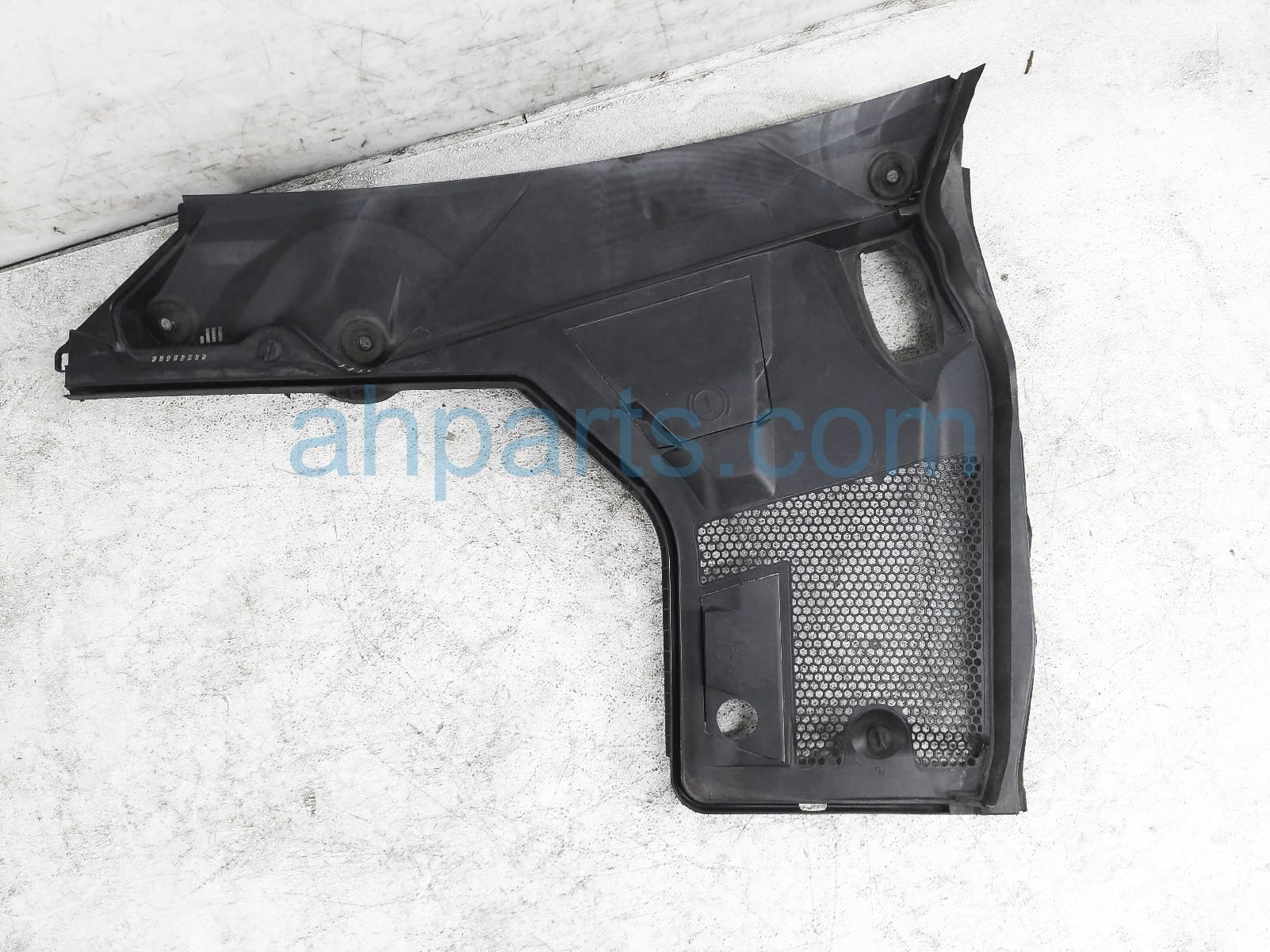 $49 Mercedes LH SIDE COWL PLASTIC PANEL