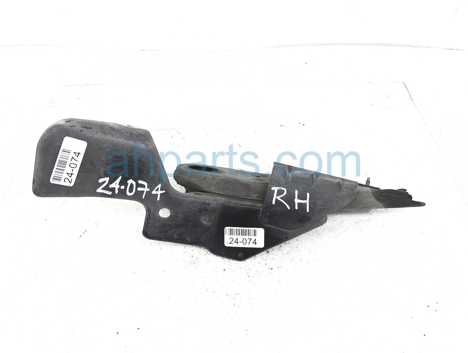 $25 Infiniti RR/RH CROSSMEMBER STAY BRACKET