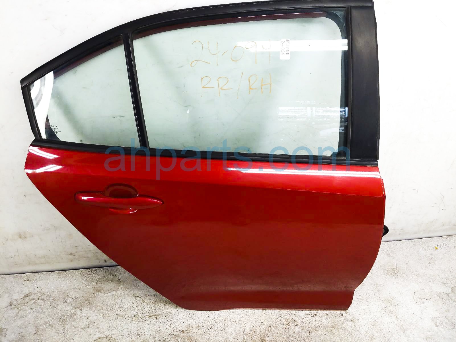 $599 Toyota RR/RH DOOR - RED - NO INSIDE TRIM