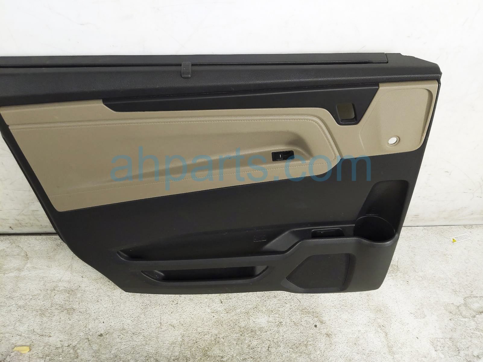 $115 Honda RR/LH INTERIOR DOOR PANEL - TAN EXL