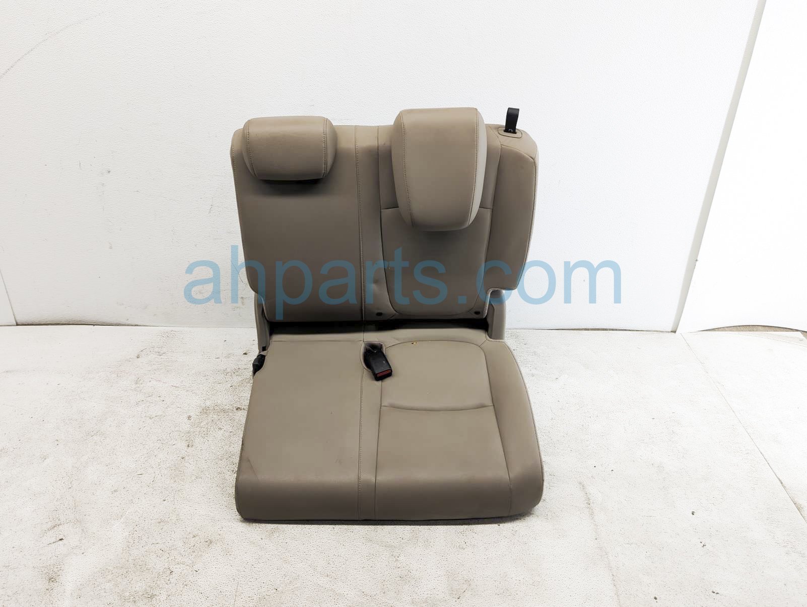 $200 Honda 3RD ROW LH SEAT - TAN EXL