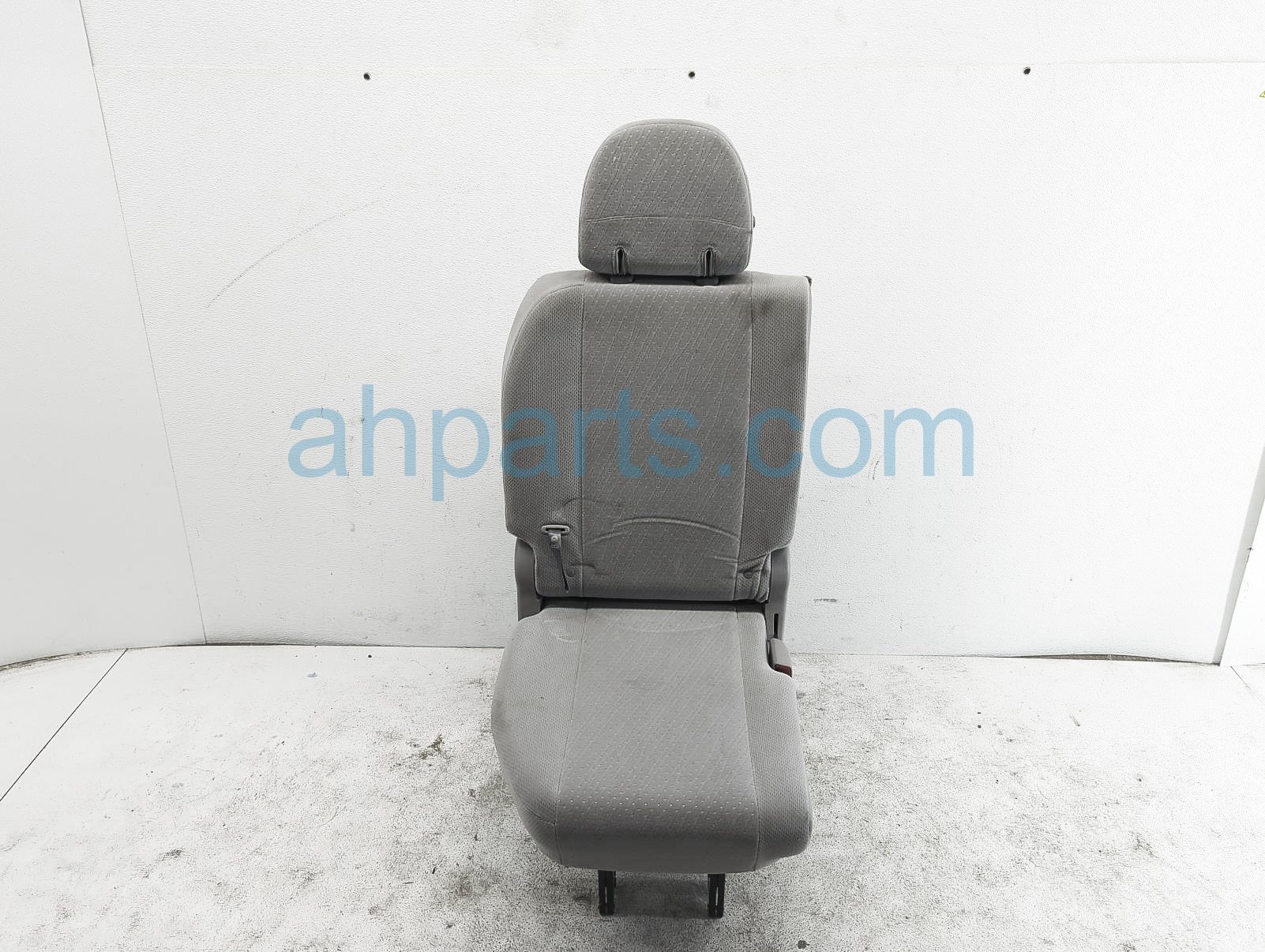 $150 Toyota 3RD ROW RH UPPER SEAT - GREY CLOTH