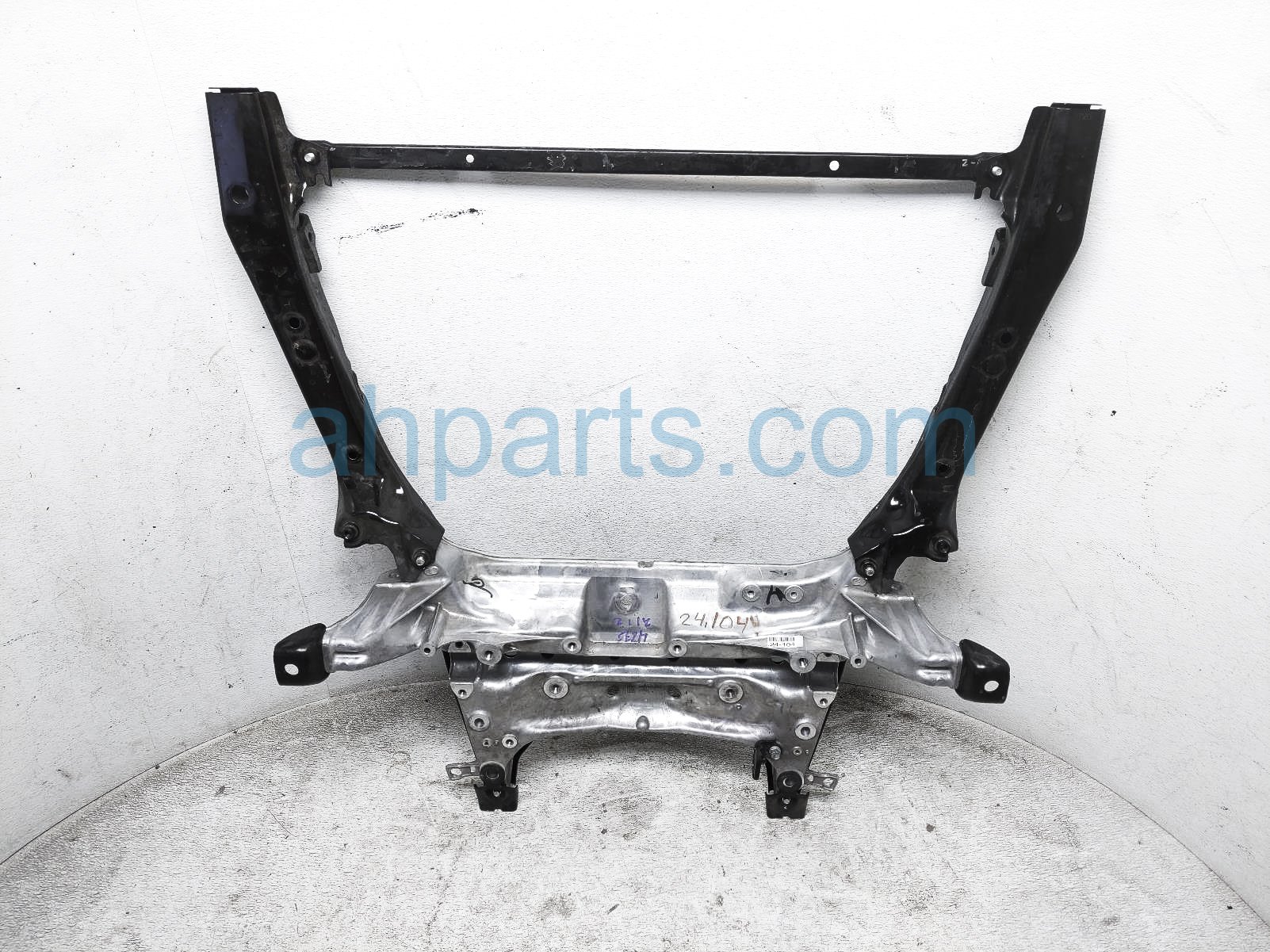 $750 Honda FRONT ENGINE SUB FRAME / CRADLE -FWD