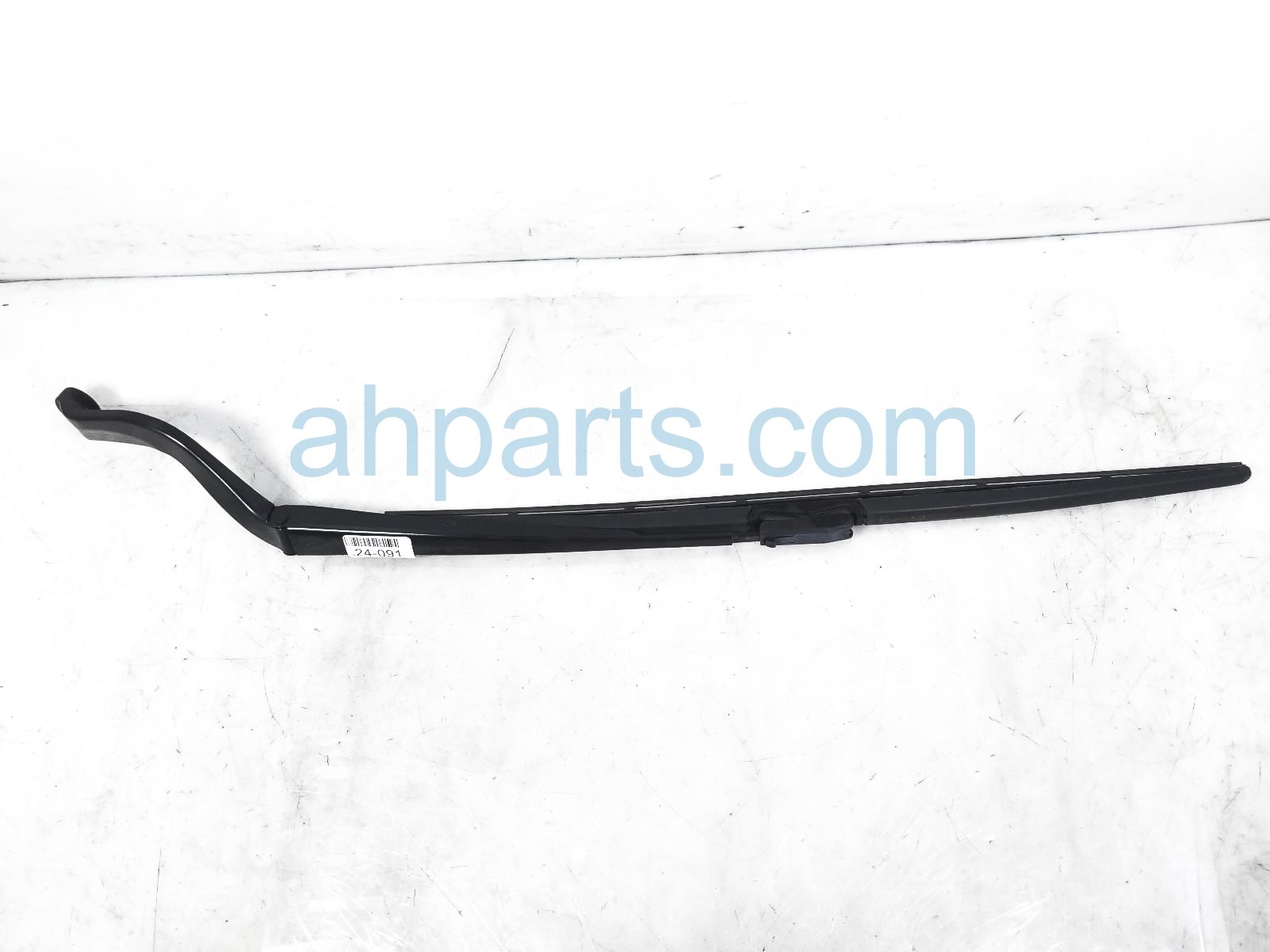 $22 Honda LH WINDSHIELD WIPER ARM