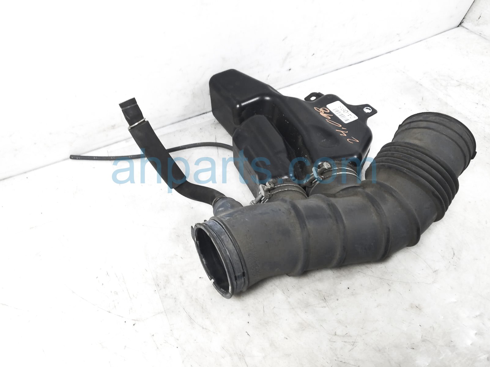 $75 Toyota AIR CLEANER RESONATOR + TUBE - 4.0L