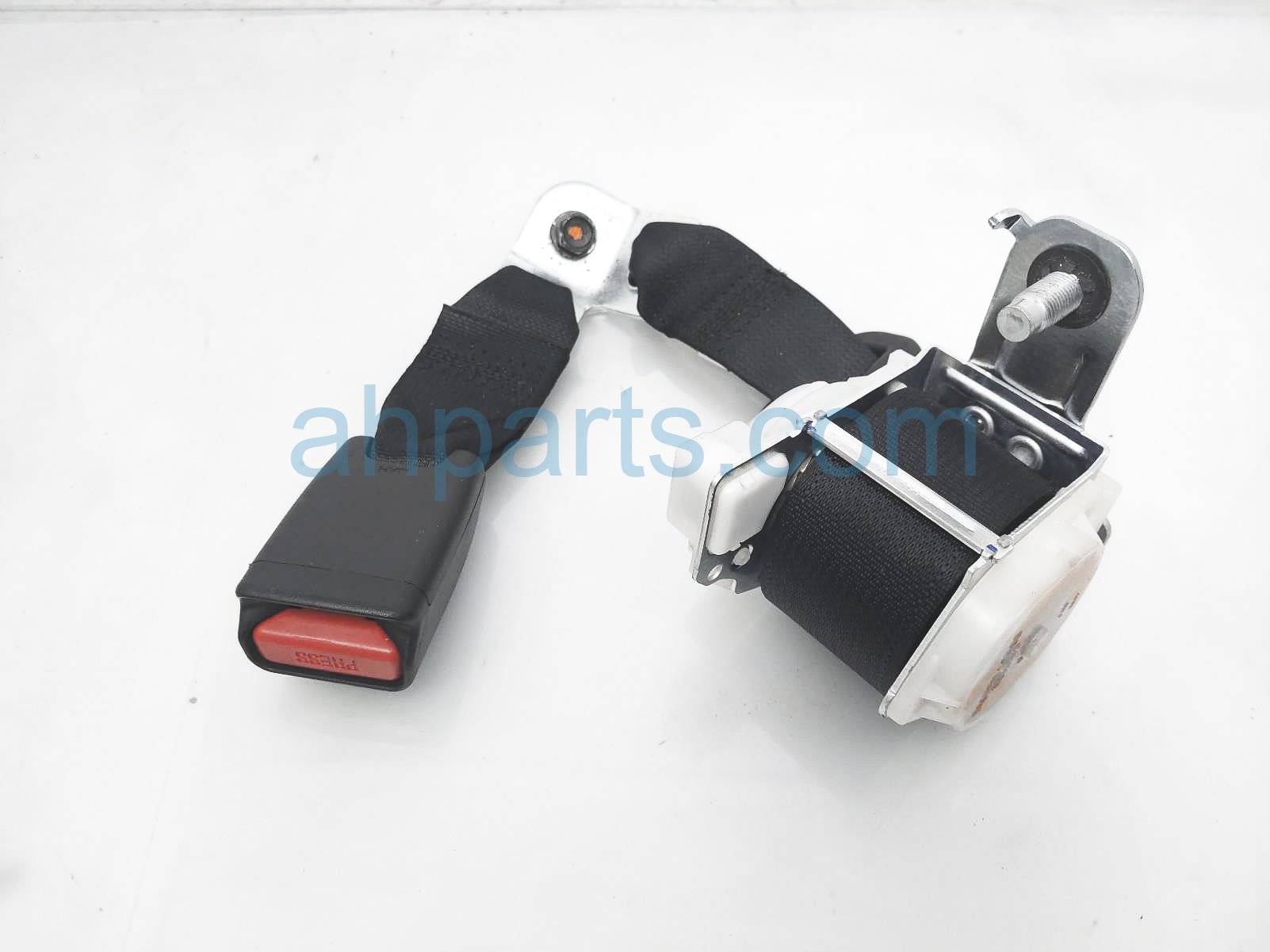 $35 Honda 2ND ROW MID SEAT BELT - BLACK SDN