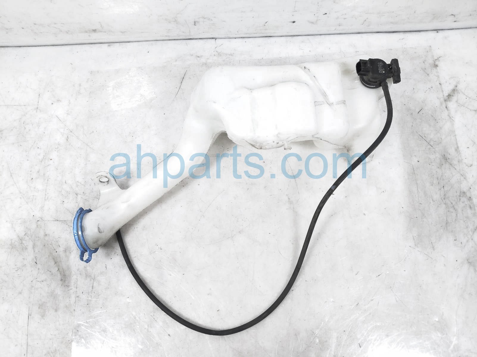 $35 Honda WINDSHIELD WASHER RESERVOIR TANK