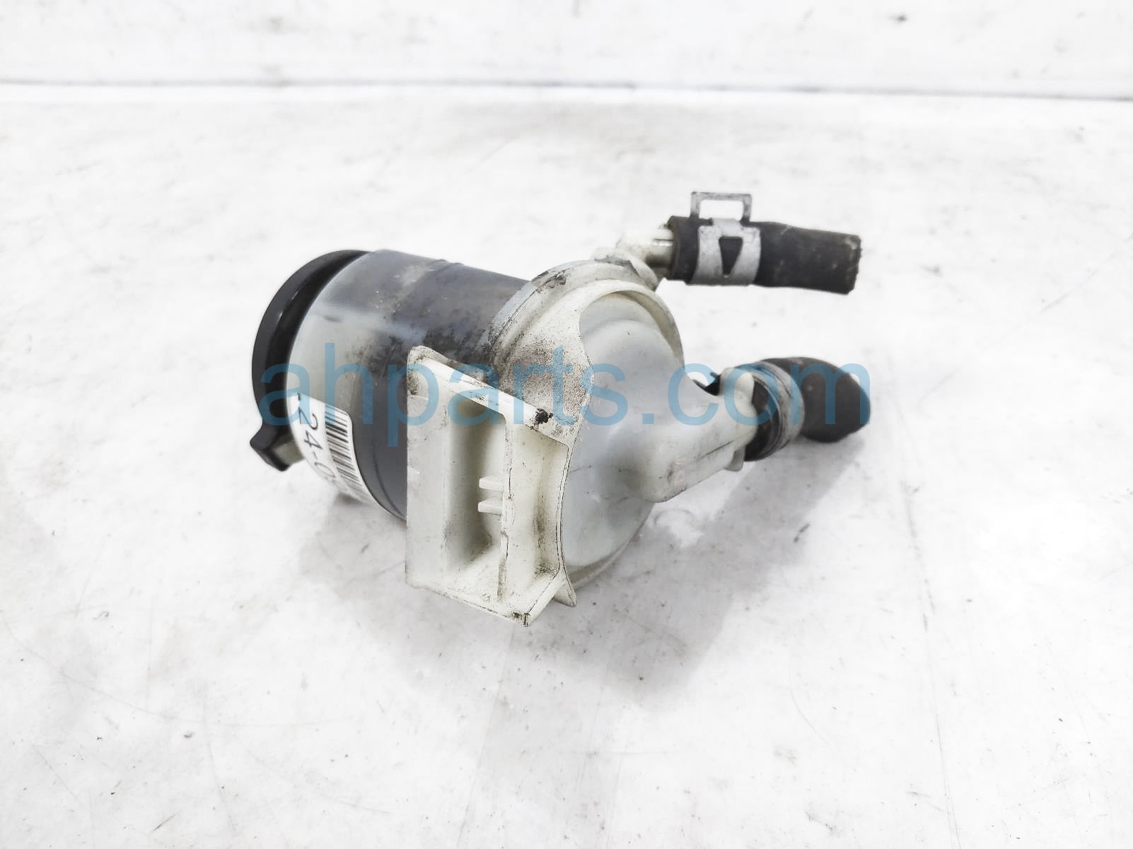 $60 Toyota POWER STEERING PUMP RESERVOIR