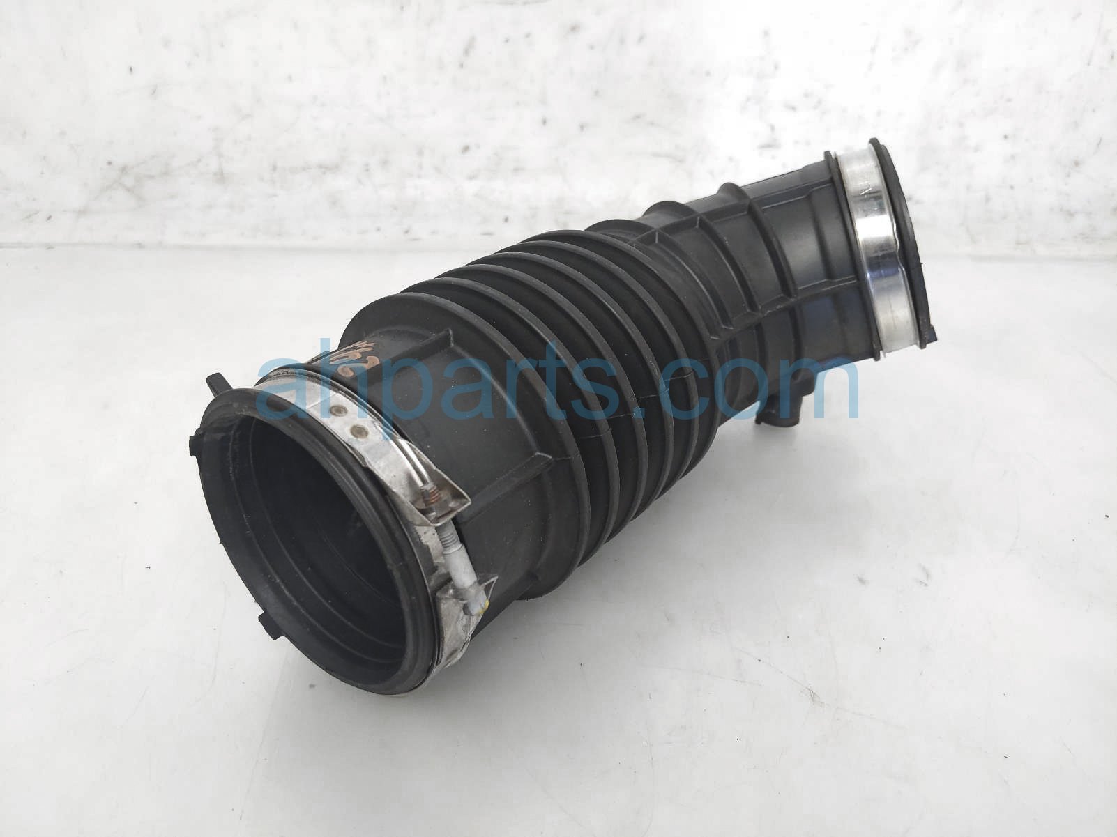 $20 Honda AIR CLEANER AIR FLOW TUBE
