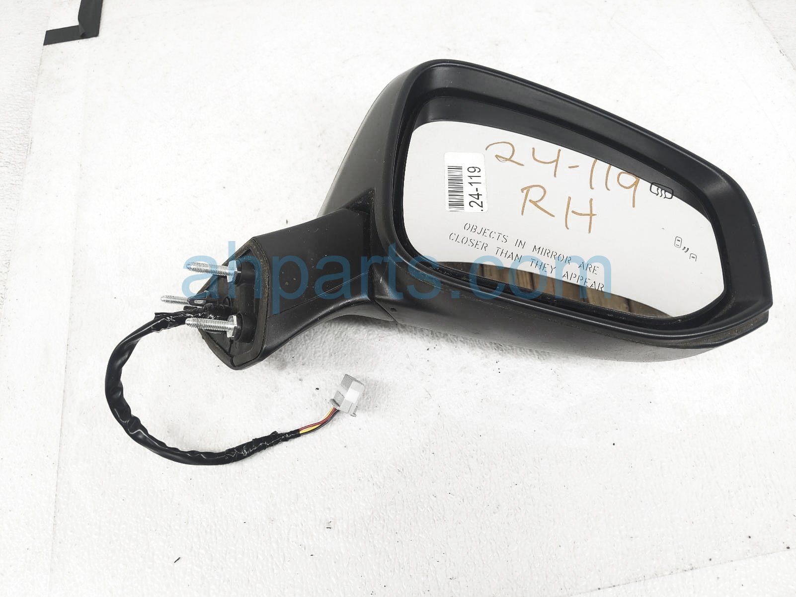 $275 Toyota RH SIDE VIEW MIRROR - WHITE