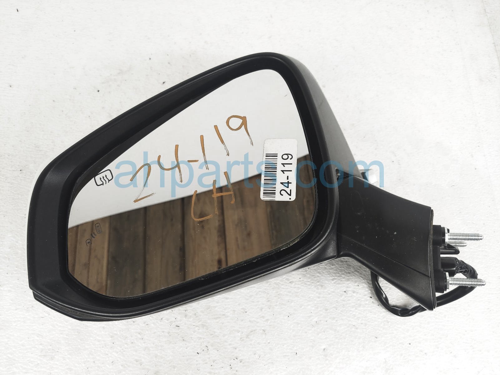 $275 Toyota LH SIDE VIEW MIRROR - WHITE