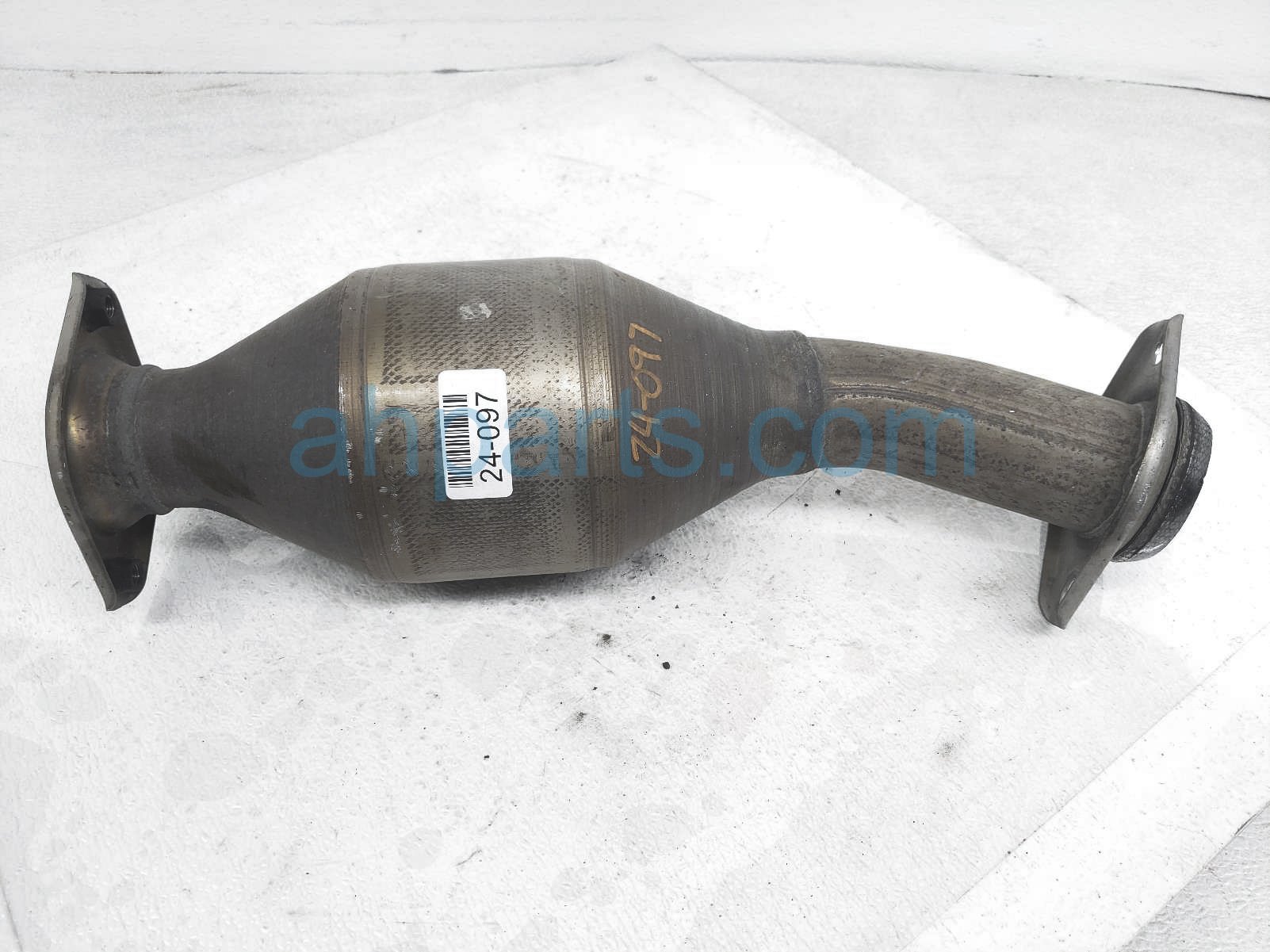 $275 Toyota EXHAUST CONVERTER