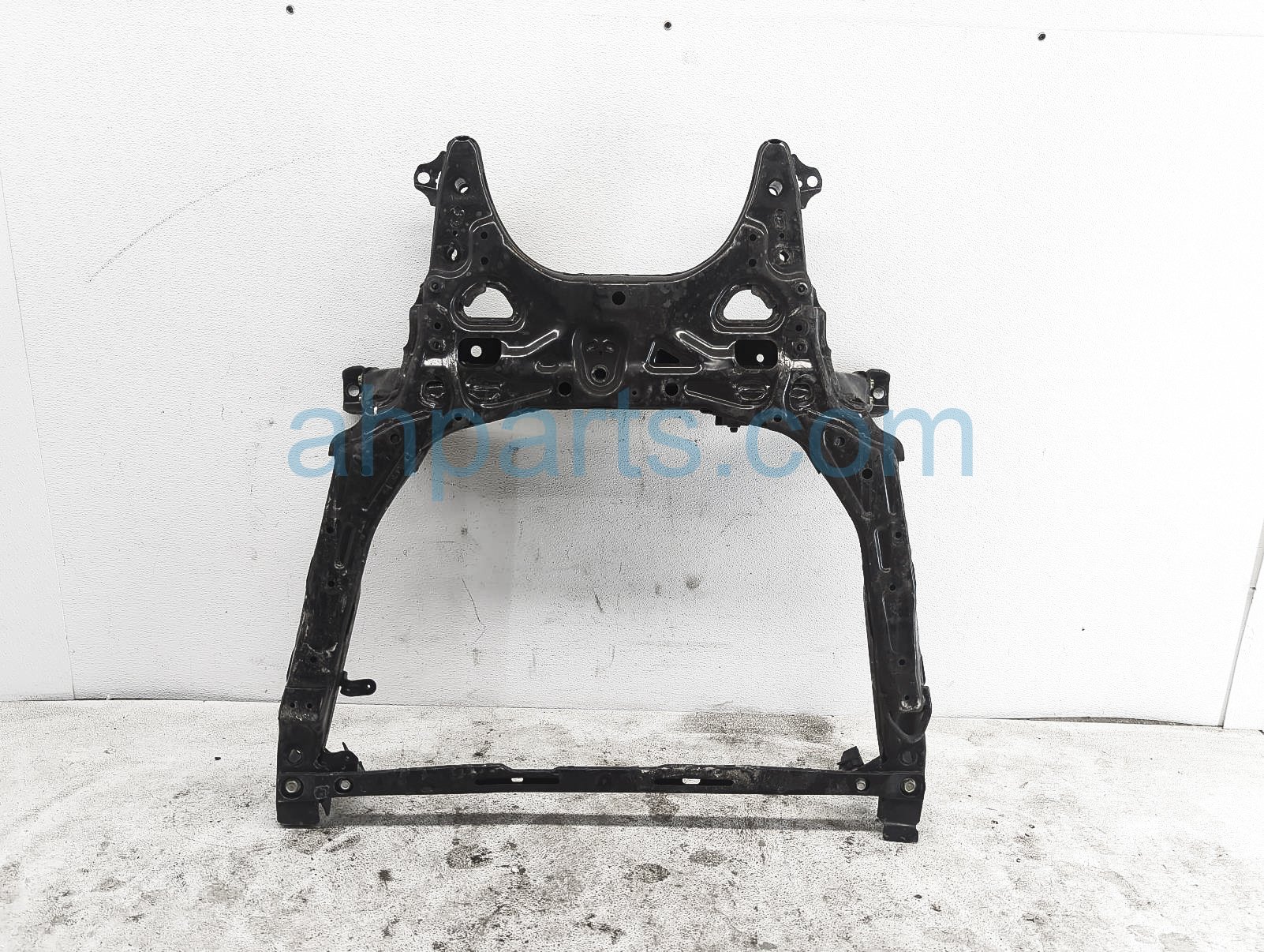 $495 Honda FRONT SUB FRAME / CRADLE - 1.5L SDN