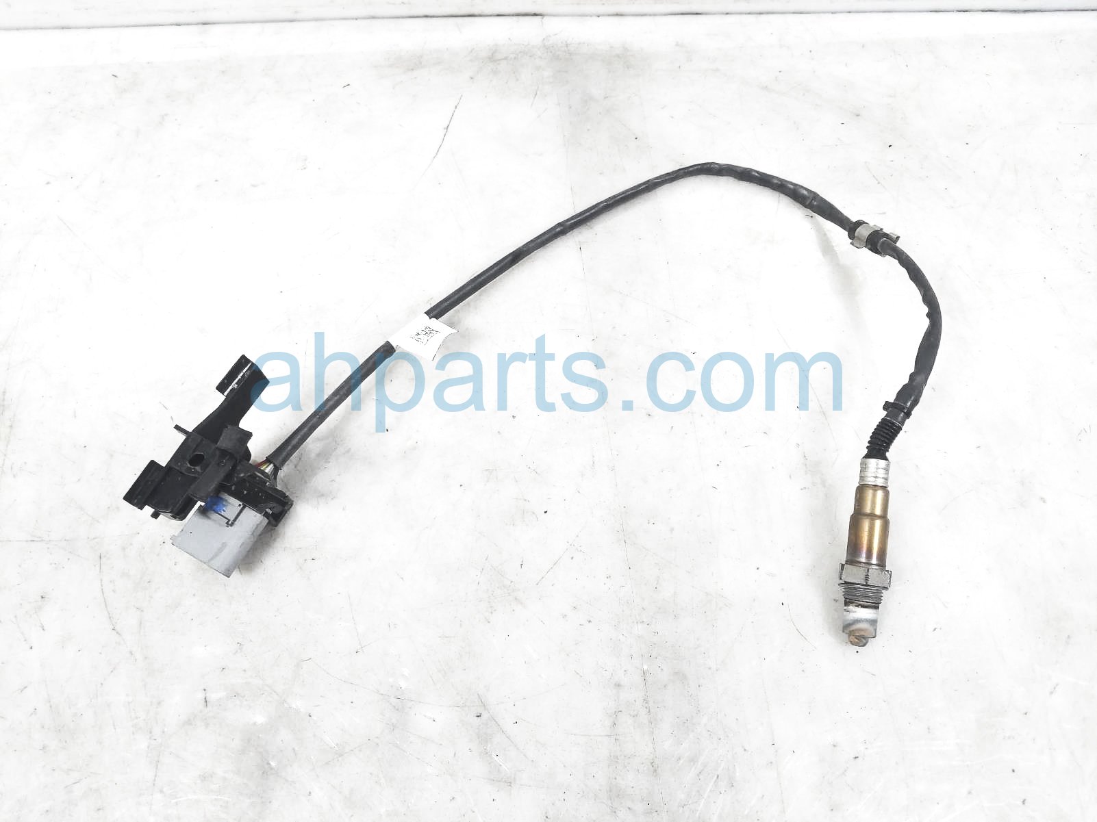 $65 Volkswagen FRONT OXYGEN SENSOR - 2.0L