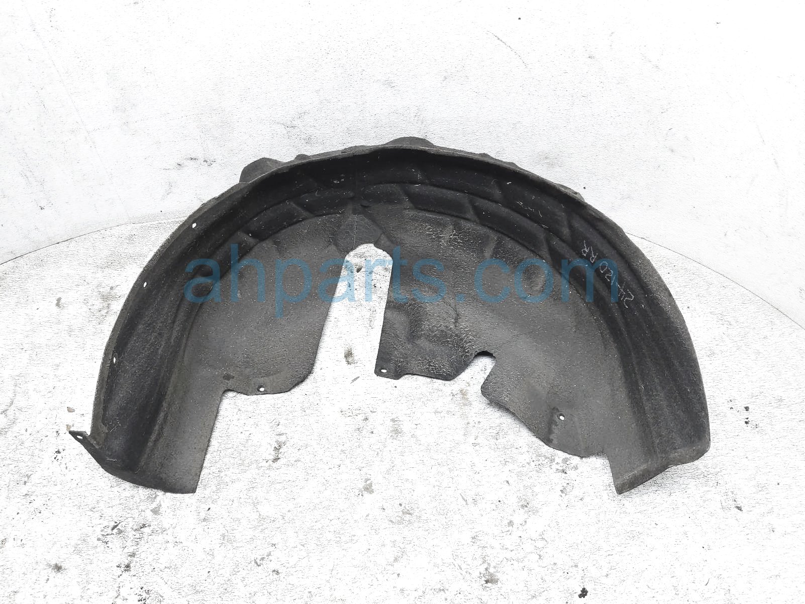 $48 Volkswagen RR/RH INNER FENDER LINER