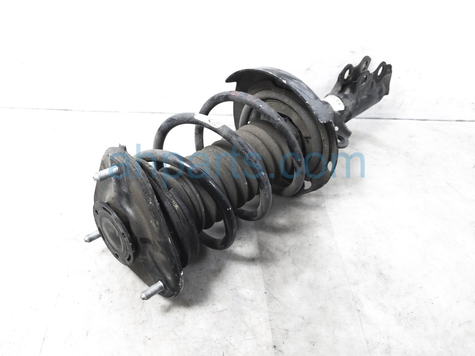 $175 Toyota FR/LH STRUT + SPRING - SE