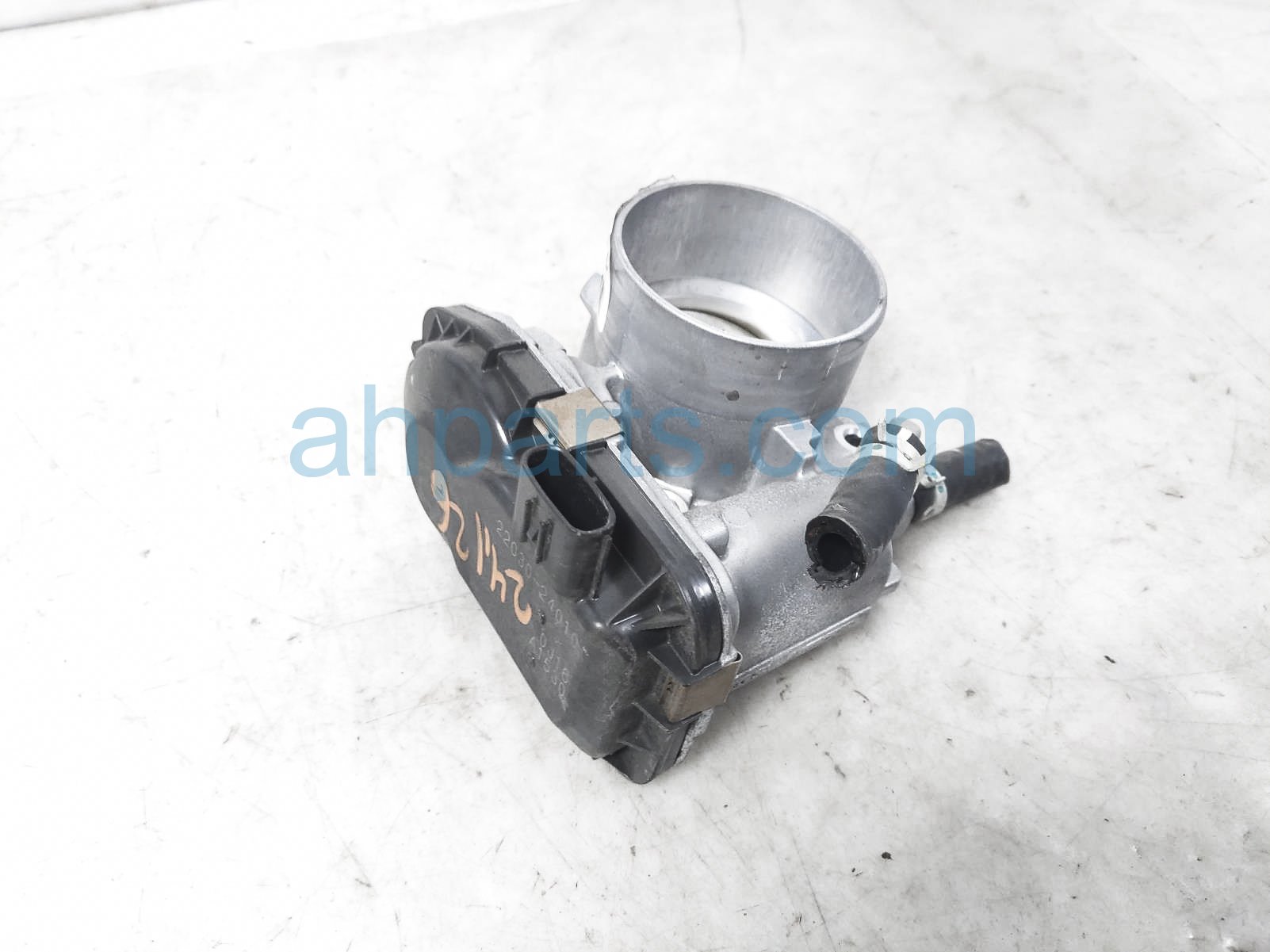 $175 Toyota THROTTLE BODY