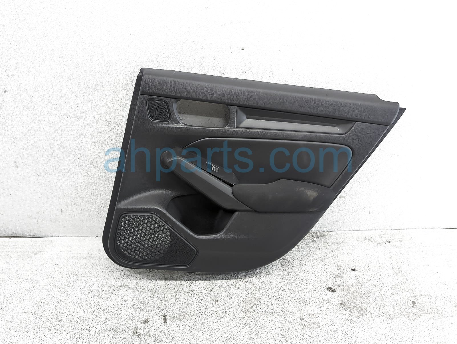 $115 Honda RR/RH INTERIOR DOOR PANEL - BLACK 5D