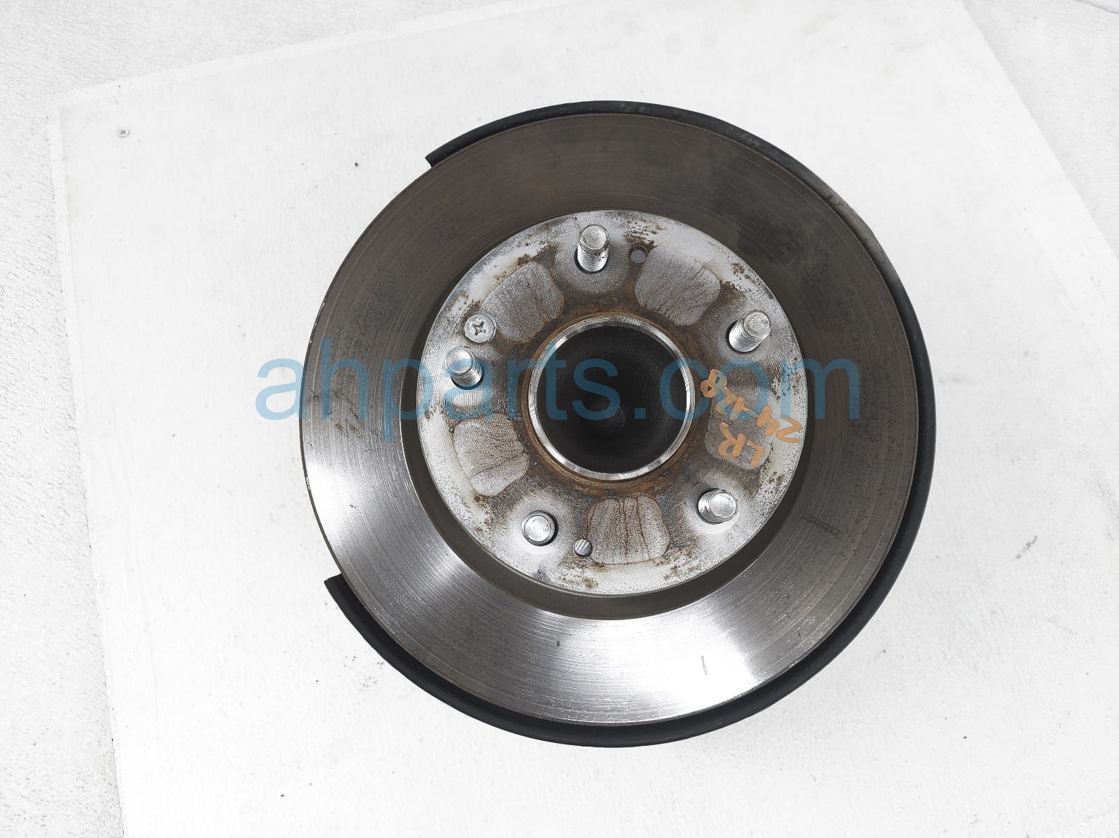 $95 Honda RR/LH SPINDLE KNUCKLE HUB W/O TYPE-R