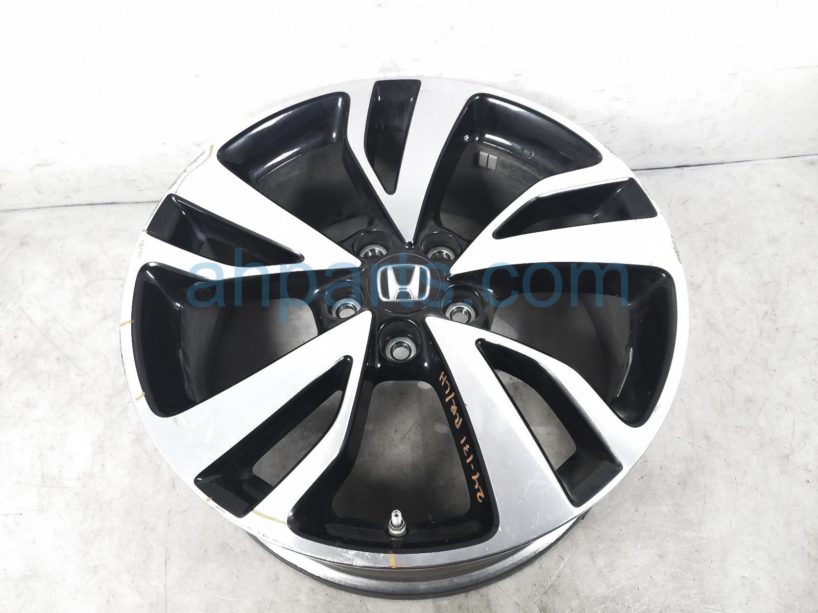 $290 Honda RR/LH WHEEL / RIM - LIGHT CURB