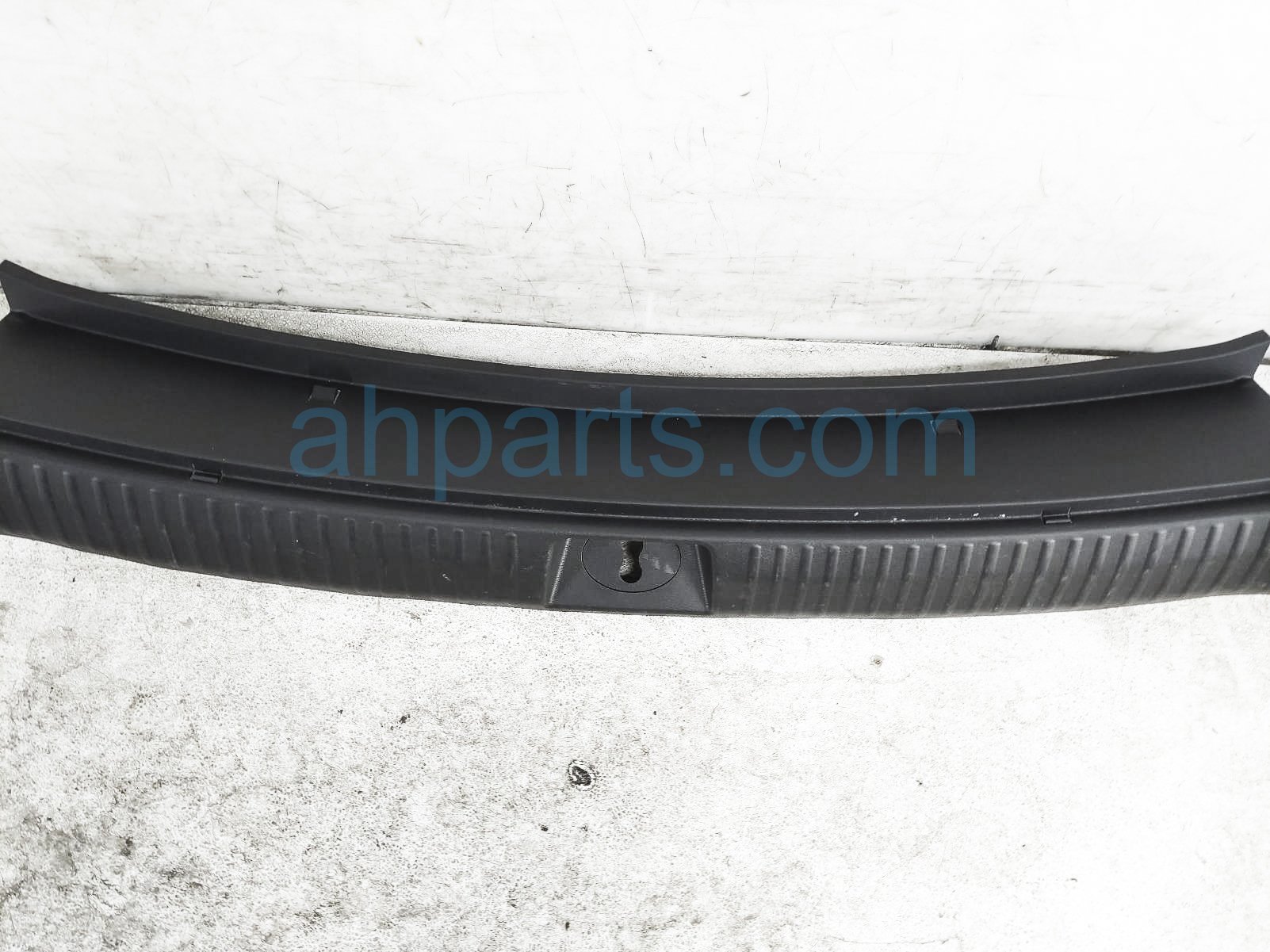 $50 Kia REAR CARGO SCUFF SILL PANEL - BLK *