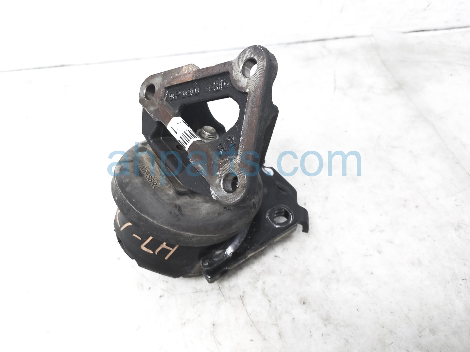 $50 Toyota LH INSULATOR ENGINE MOUNT - 3.5L