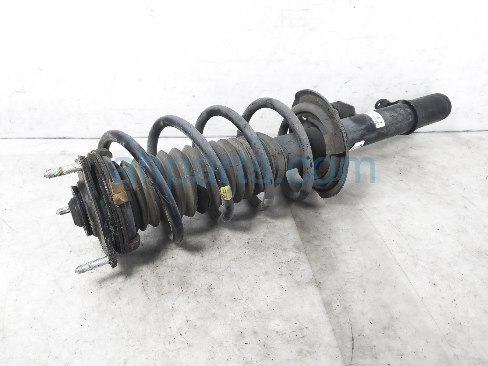 $199 Honda FR/LH STRUT + SPRING ASSY