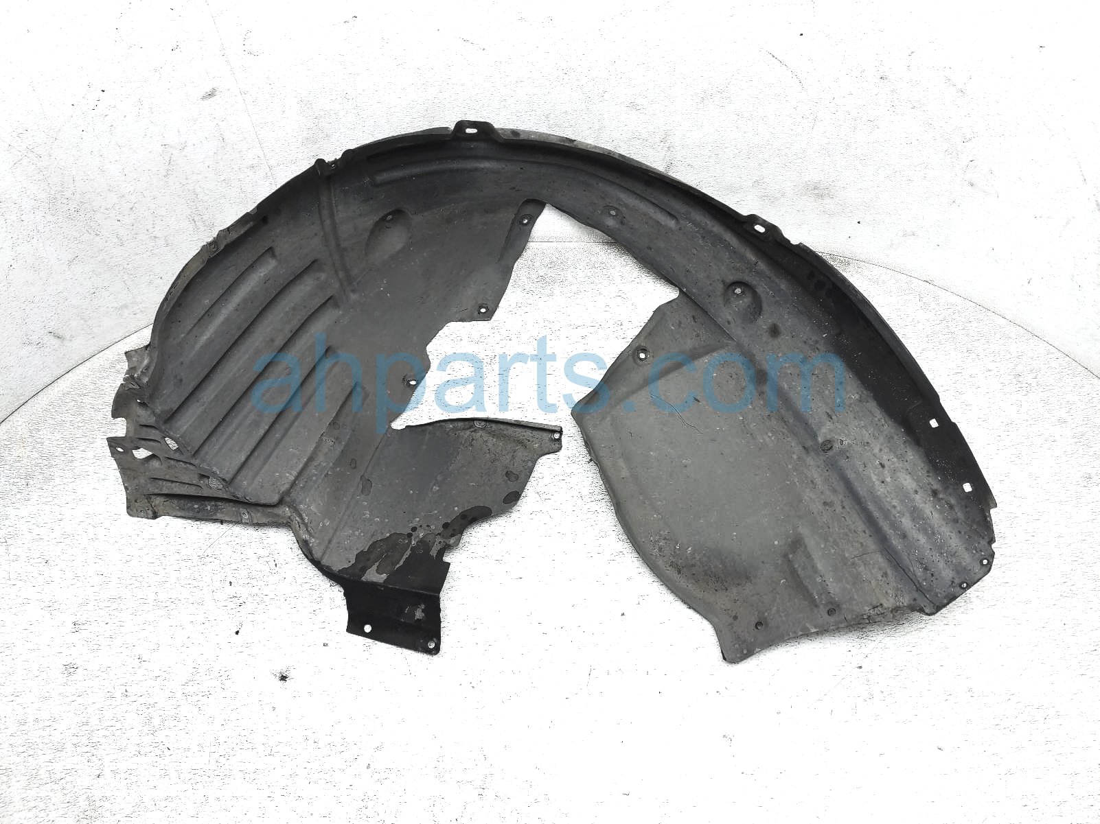 $40 Honda FR/LH INNER FENDER LINER