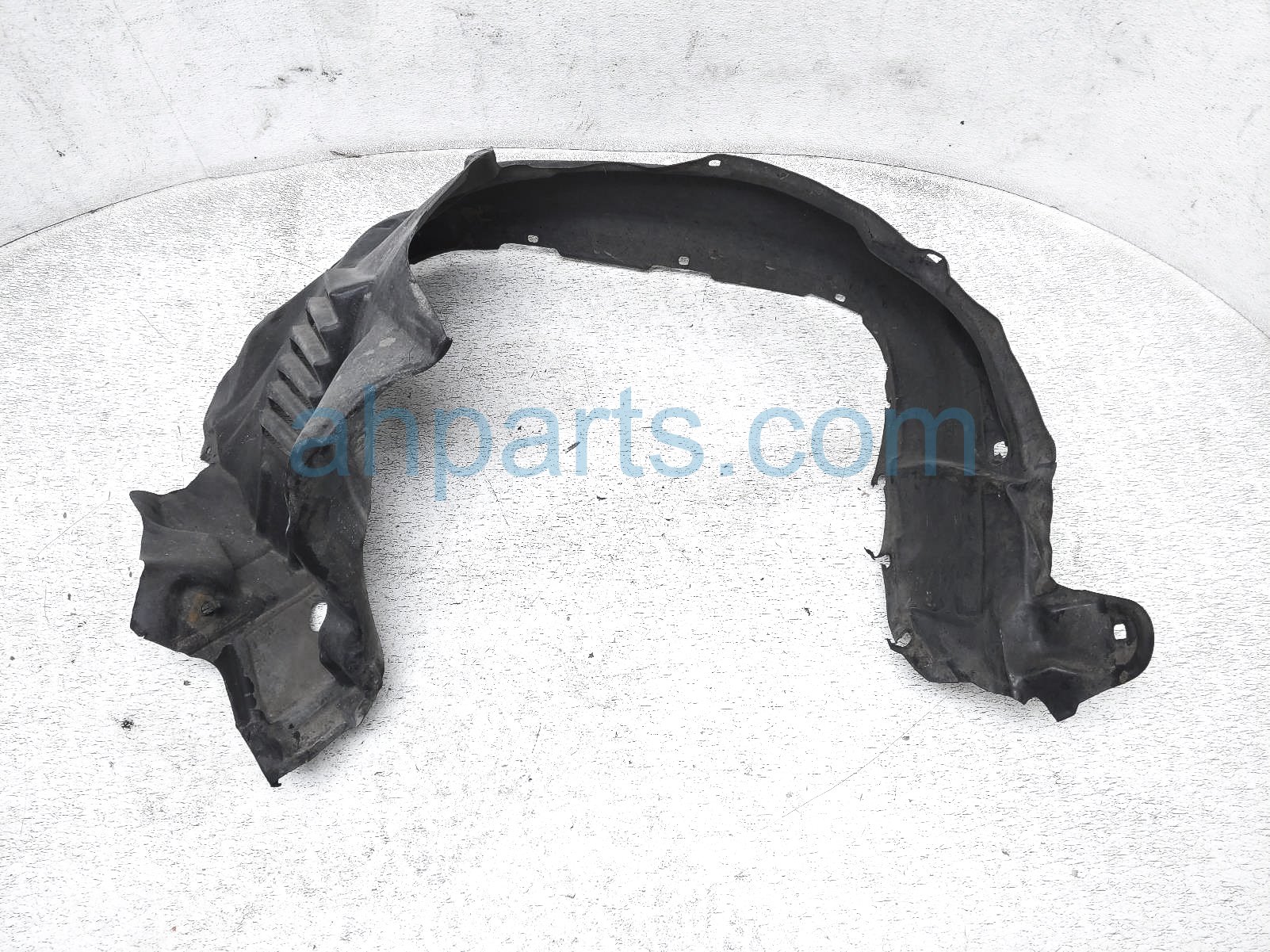 $40 Toyota FR/RH INNER FENDER LINER - 2.7L