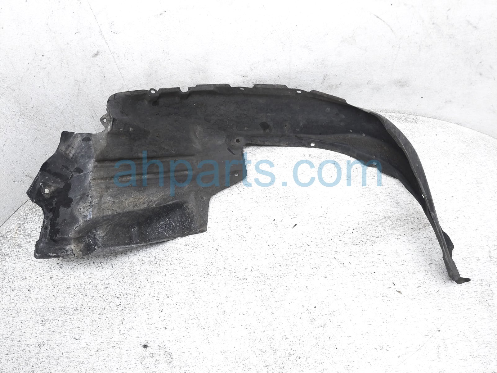 $40 Toyota FR/LH INNER FENDER LINER - 2.7L