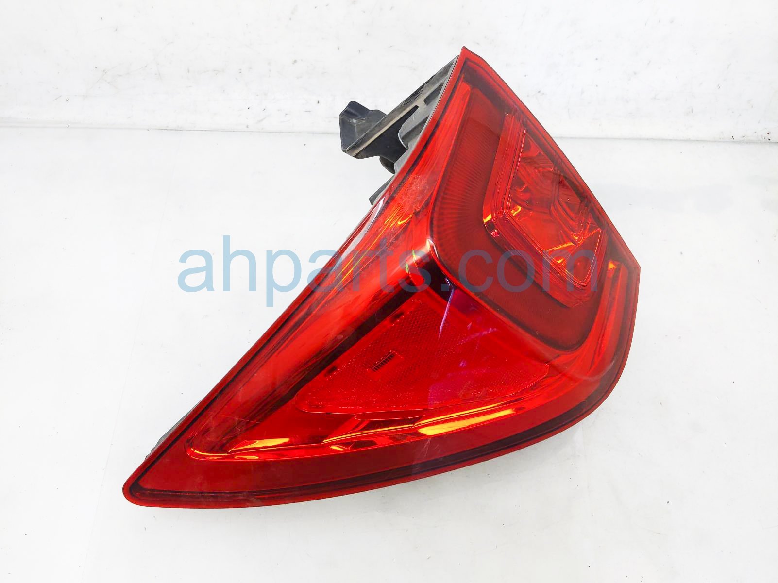 $105 Honda LH TAIL LIGHT / LAMP ( ON BODY )