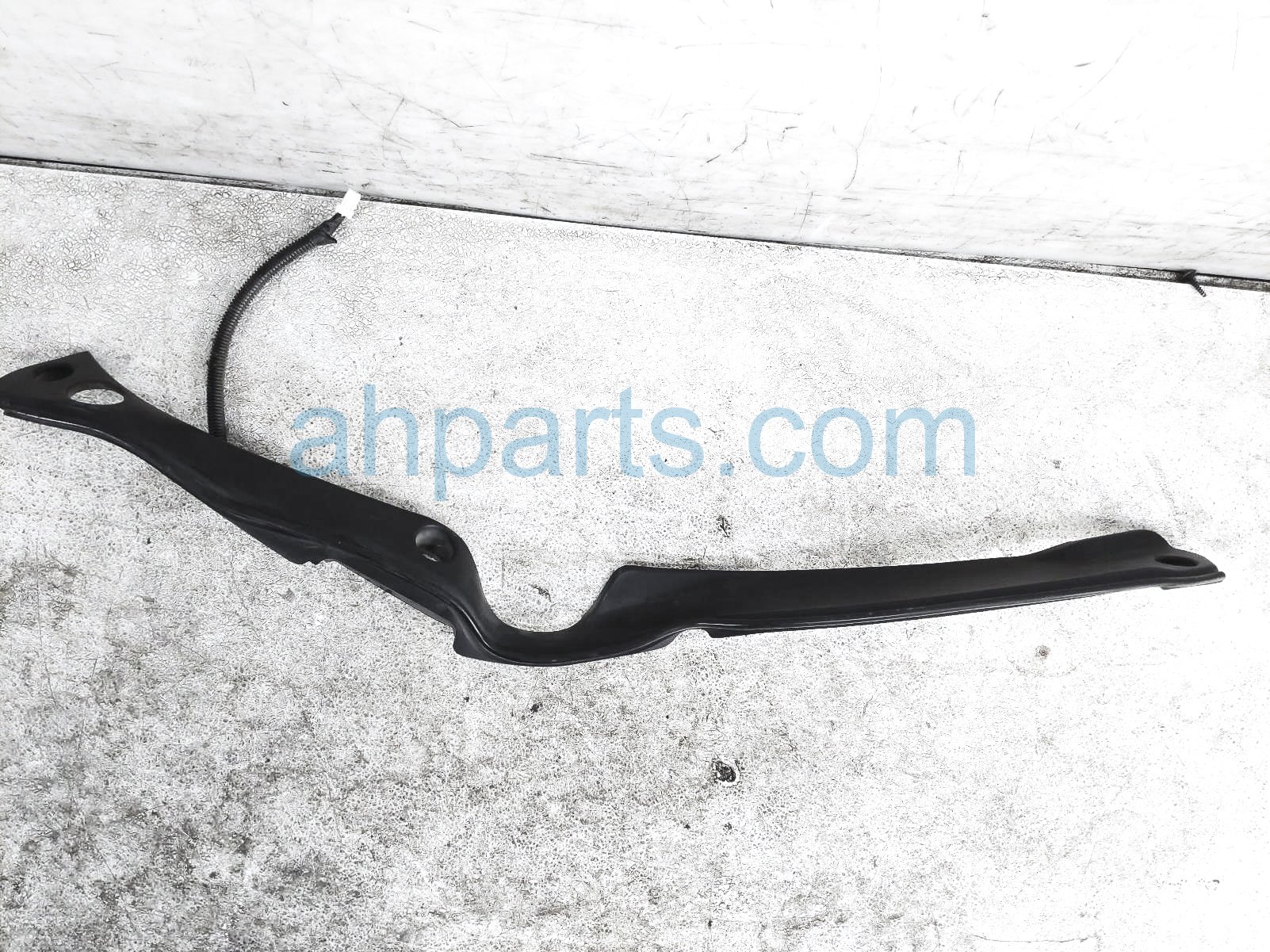 $100 Honda LH POWER LIFTGATE SENSOR + TRIM ASSY