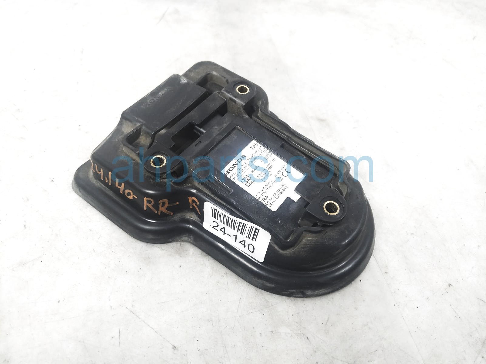 $100 Honda RR/RH BSI RADAR UNIT ASSY