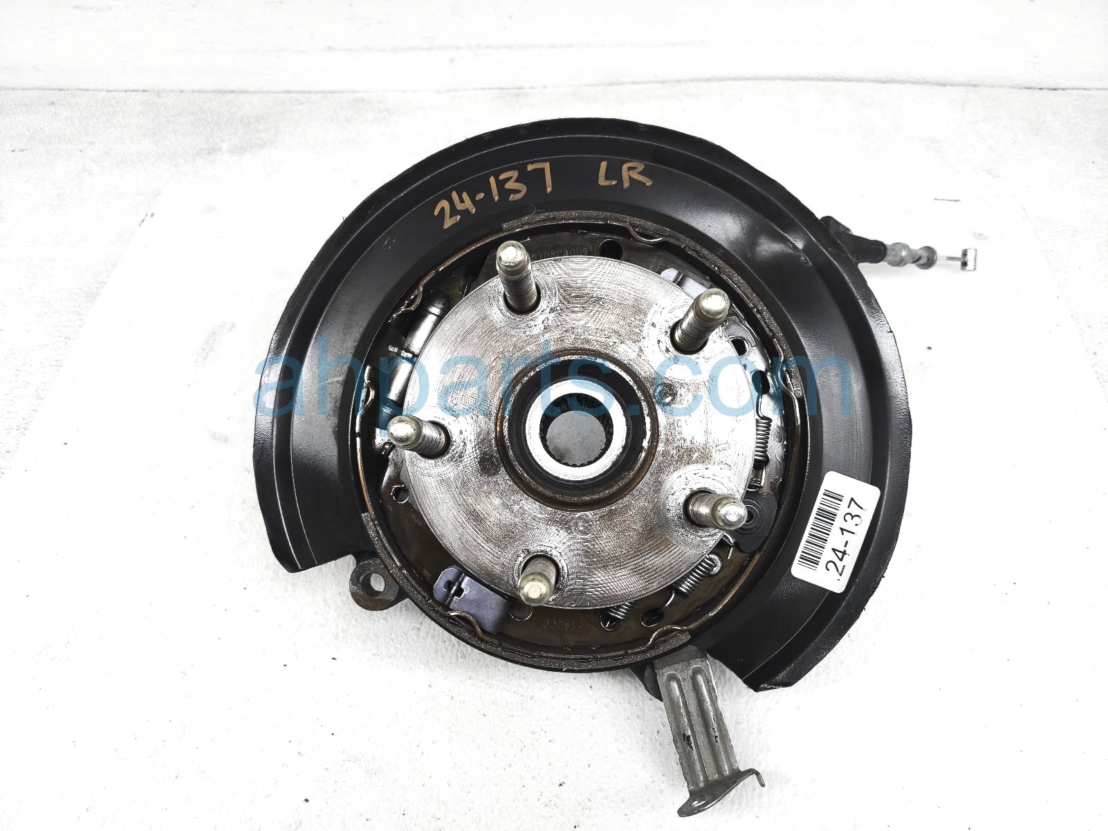 $175 Subaru RR/LH SPINDLE KNUCKLE HUB