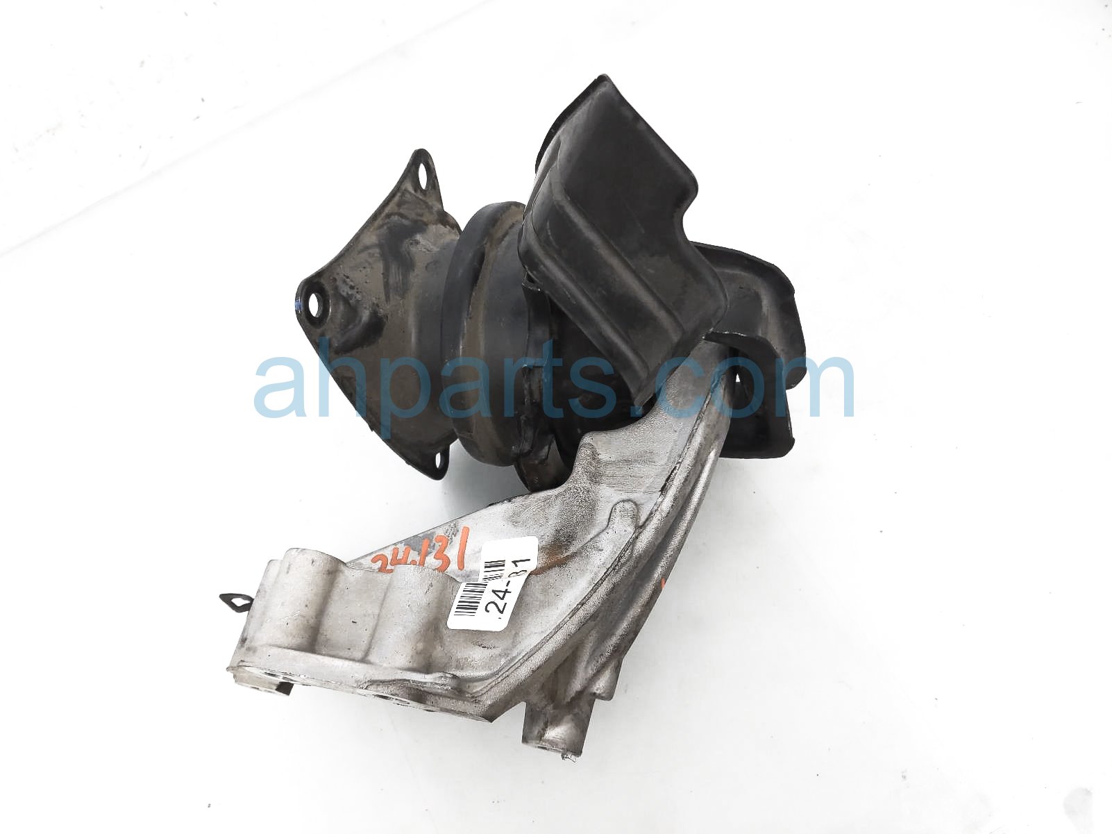 $85 Honda REAR ENGINE MOUNT W/ BRACKET