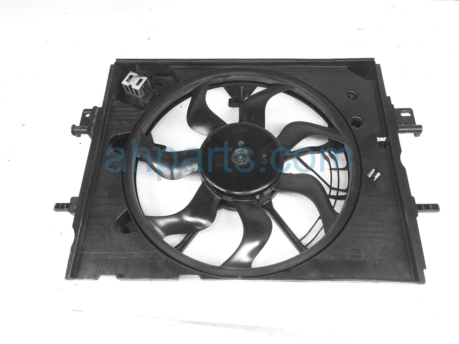 $125 Nissan RADIATOR FAN ASSEMBLY - 52K