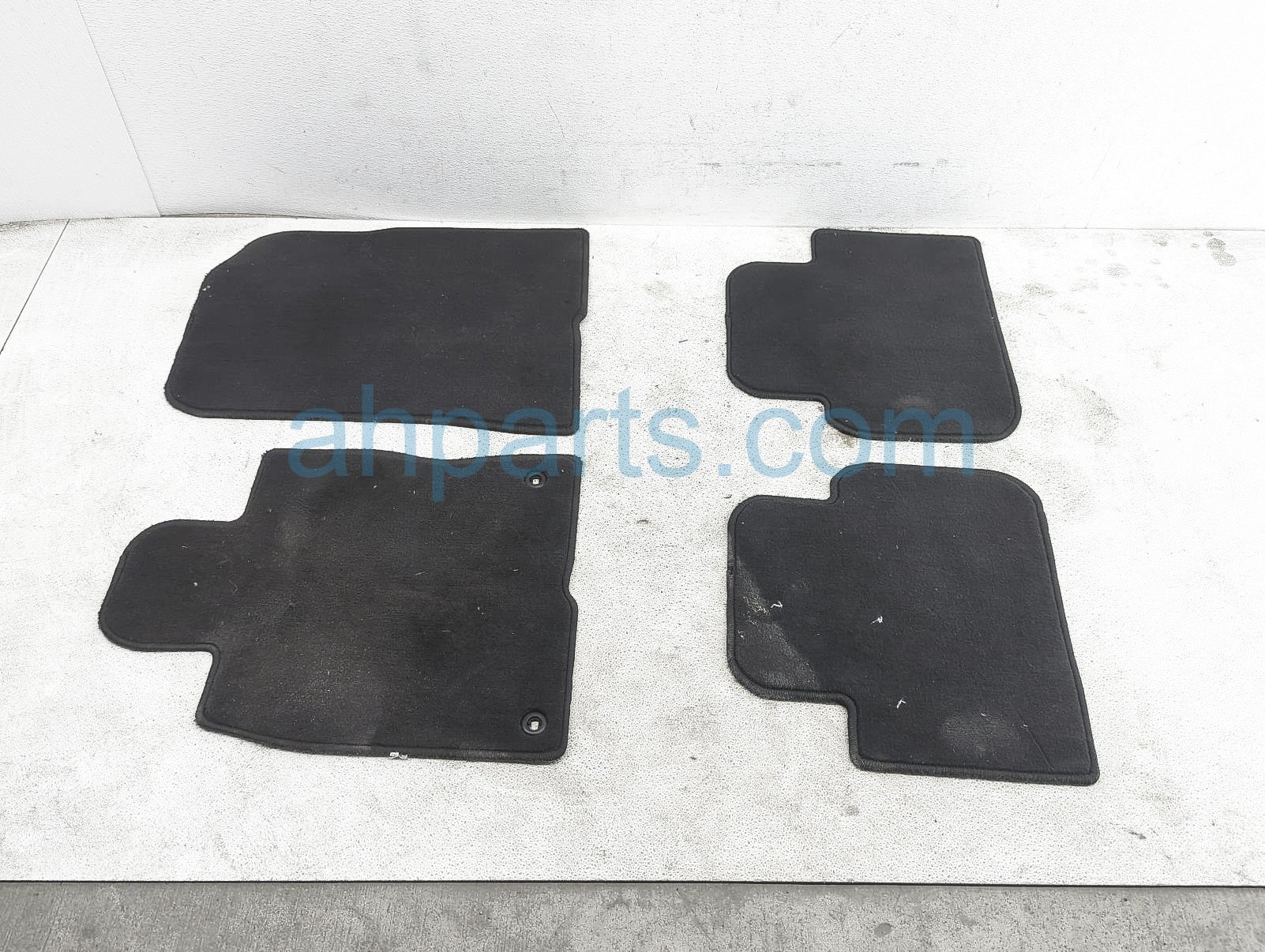 $60 Honda 4 PIECE FLOOR MATS - BLK CLOTH