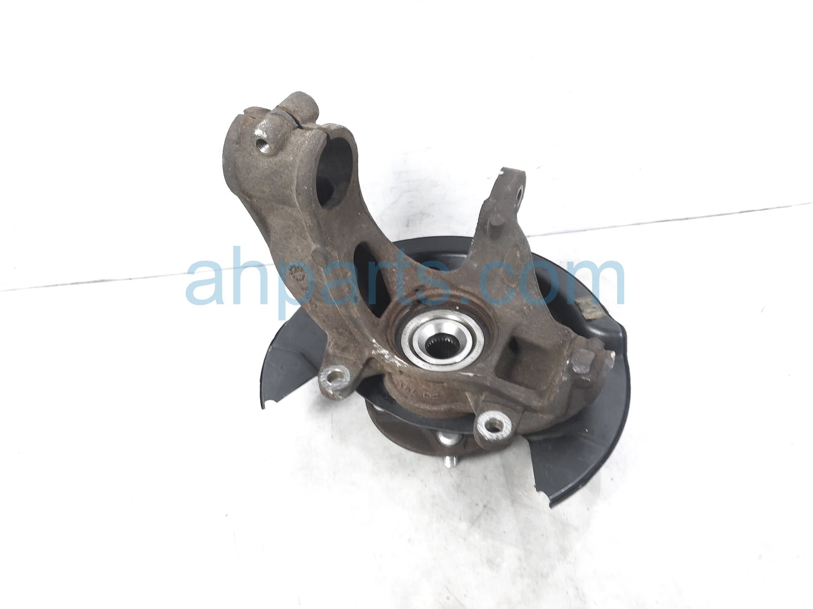 $195 Honda FR/RH SPINDLE KNUCKLE W/HUB - 50K