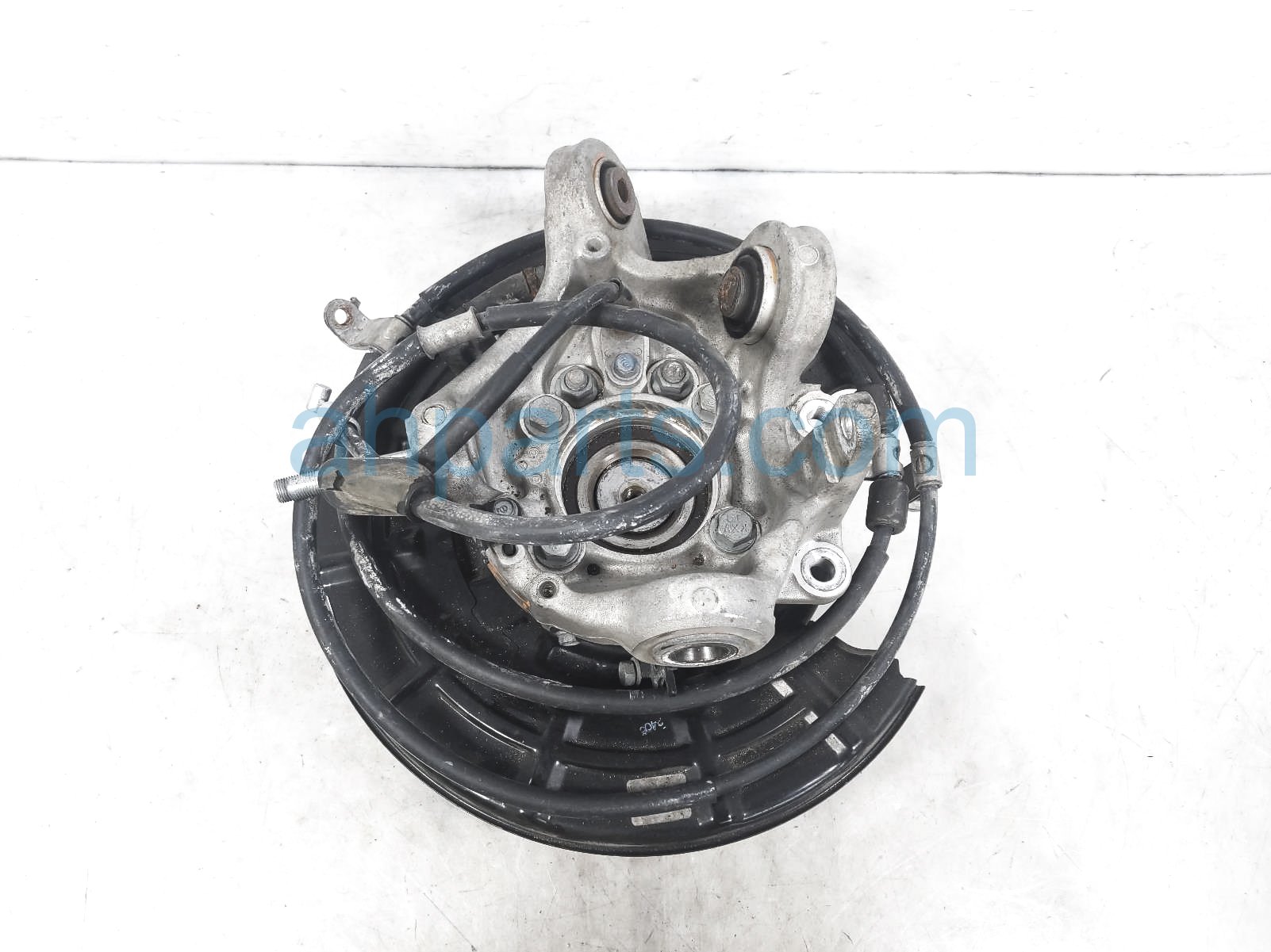 $99 Honda RR/LH SPINDLE KNUCKLE HUB