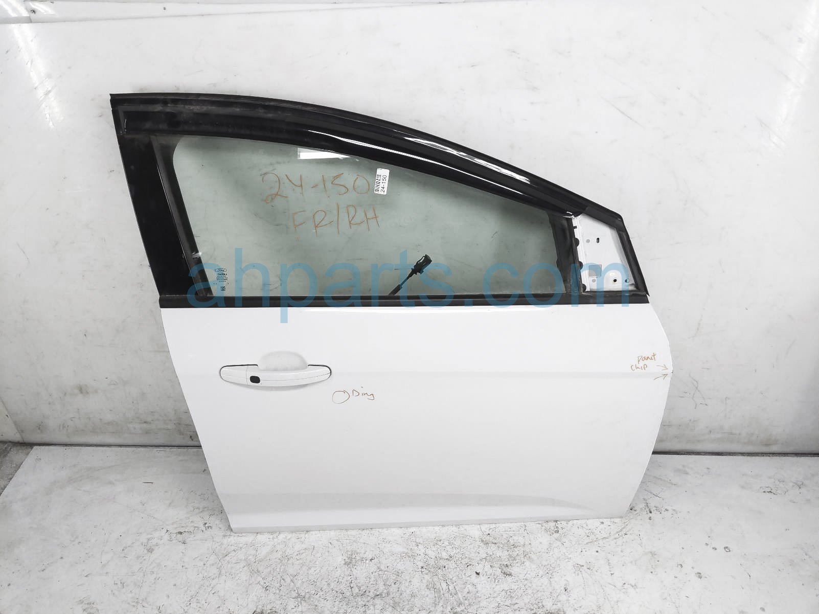 $299 Ford FR/RH DOOR - WHITE - NO MIRROR/TRIM*