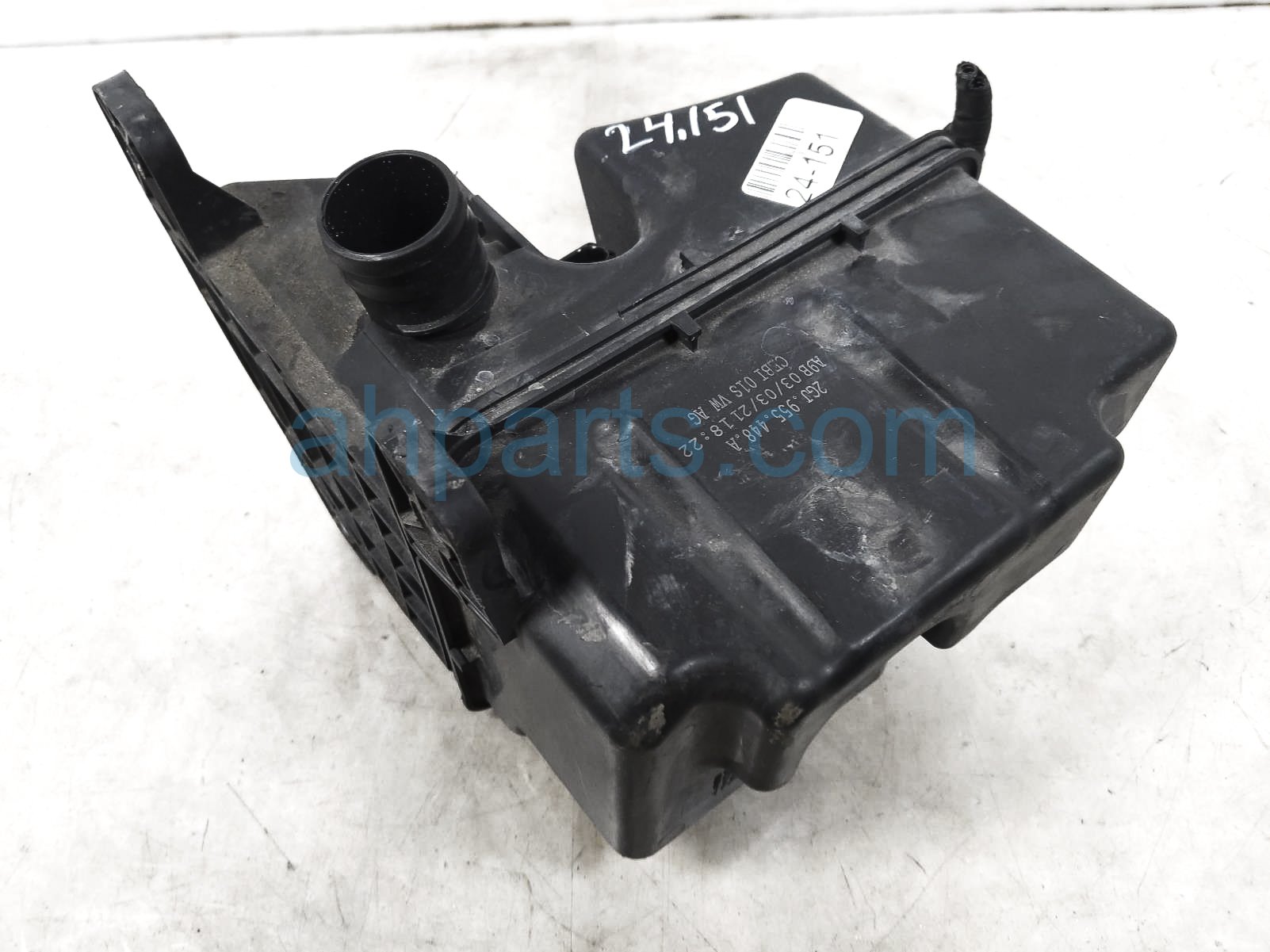 $69 Volkswagen WINDSHIELD WASHER RESERVOIR TANK