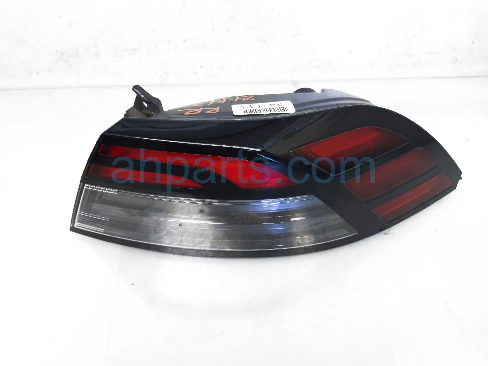 $215 Honda RH TAIL LAMP ( ON BODY )