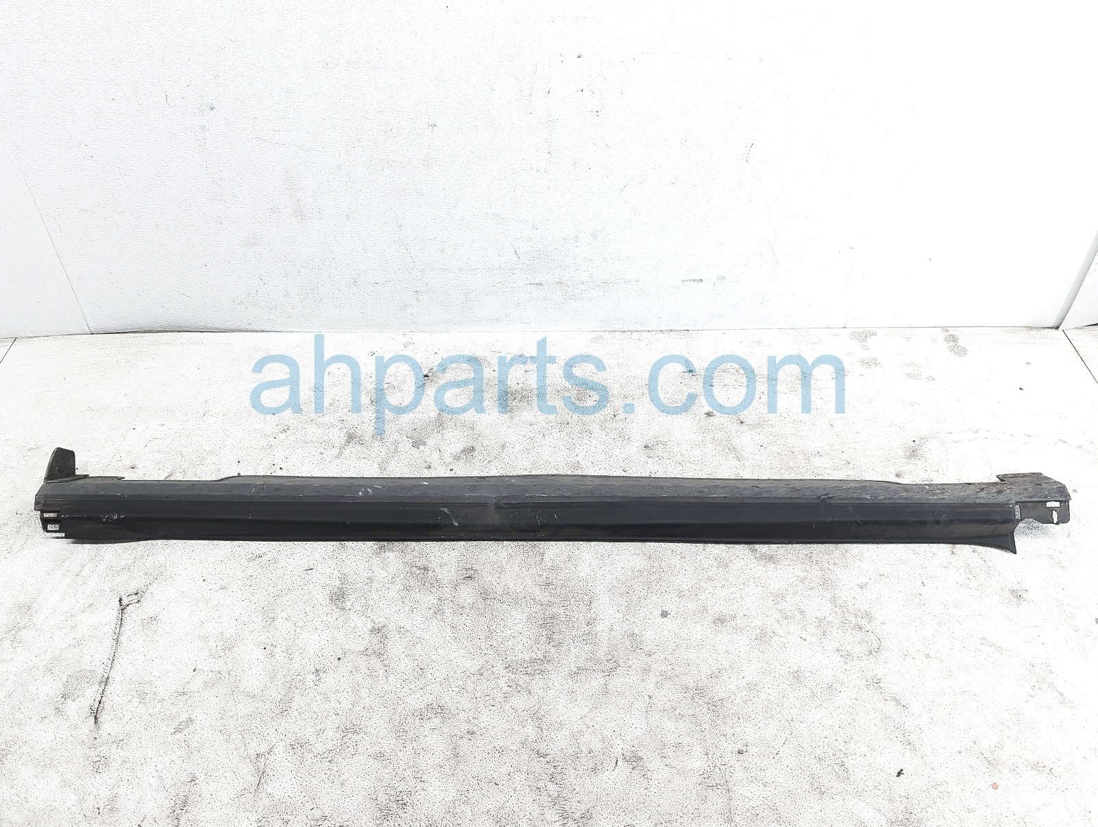 $85 Honda LH SIDE SKIRT / MOLDING - BLACK