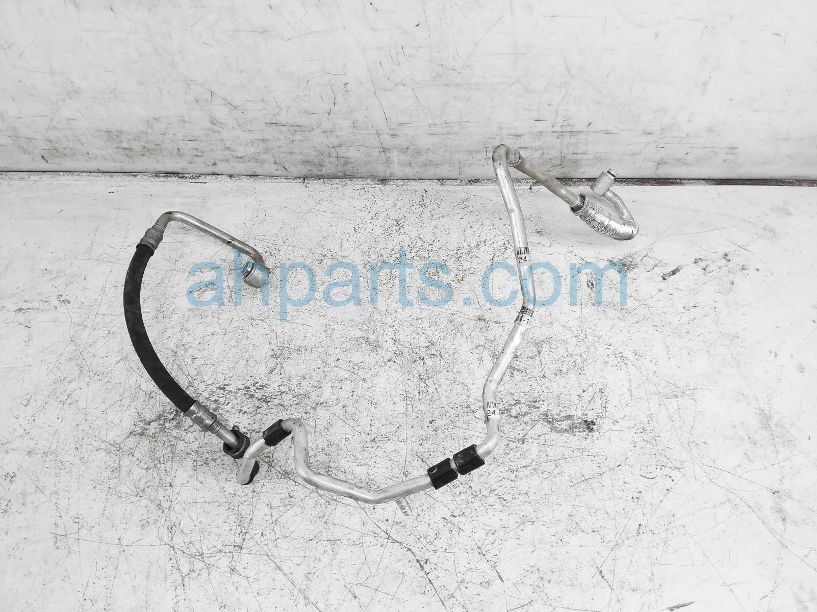 $150 Volkswagen A/C REFRIGERANT SUCTION HOSE - 2.0T