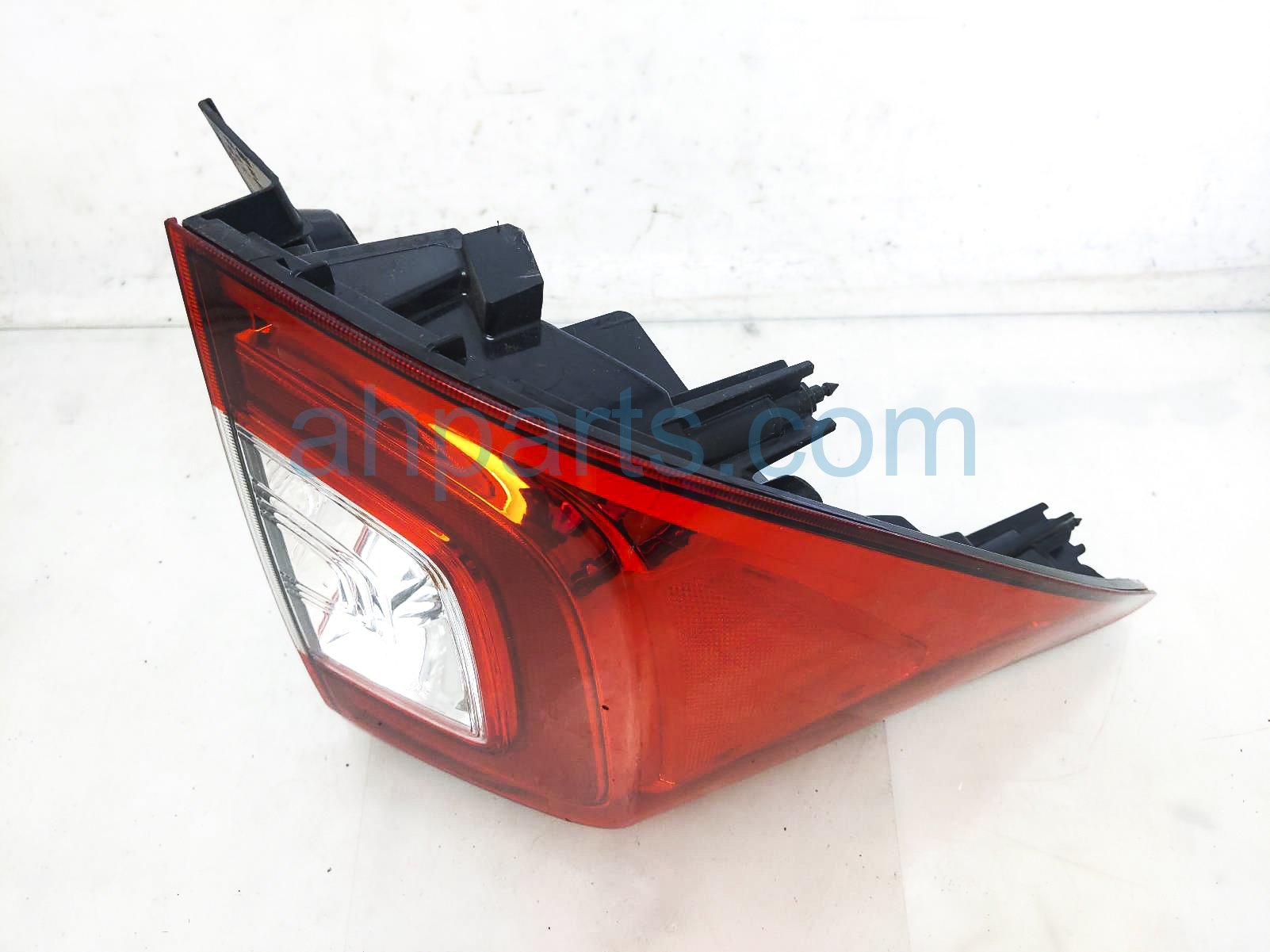 $195 Honda LH TAIL LAMP (ON BODY) *