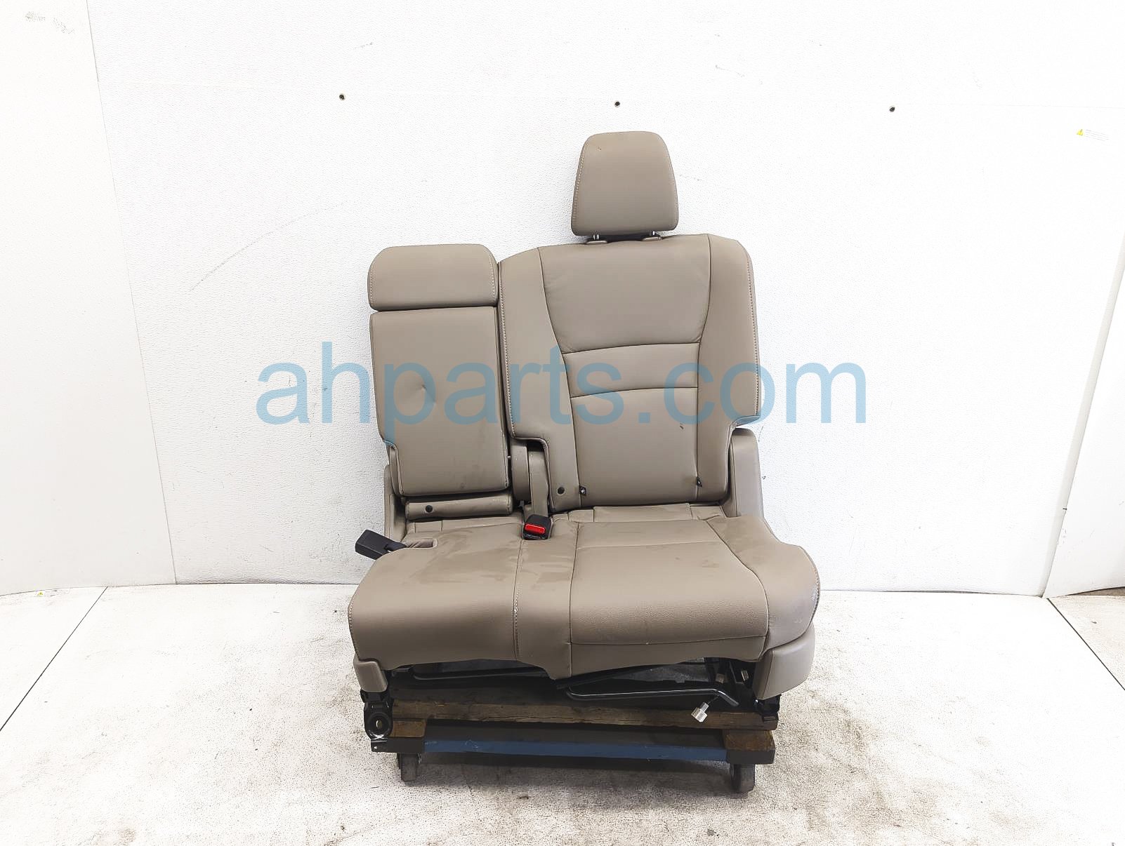 $150 Honda 2ND ROW LH SEAT - TAN EX-L