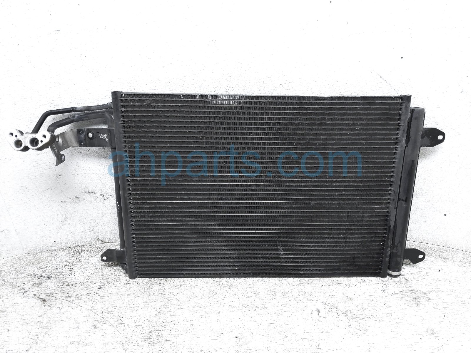 $60 Volkswagen A/C CONDENSER - 2.0T - 82K