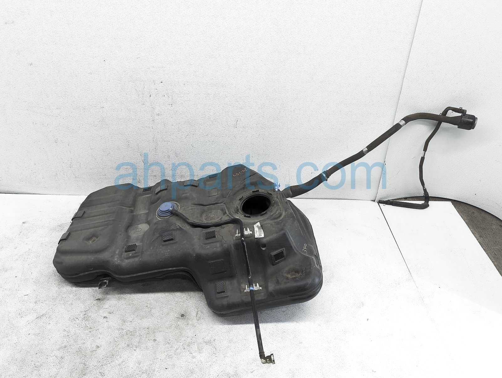 $200 Hyundai GAS / FUEL TANK